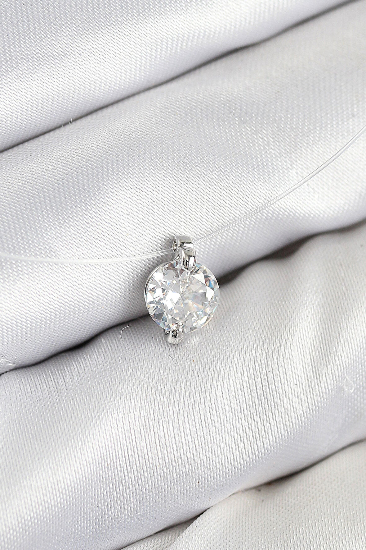 Dodes Dodes Misineli Zirkon Taşlı Model Gümüş Renk Hayalet Kolye TG27BKO10505