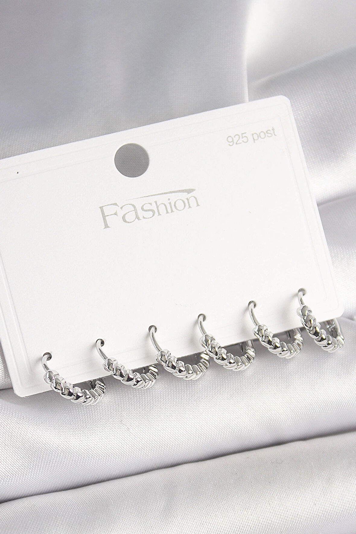 Dodes 925 Ayar Gümüş Çivi Pirinç Gümüş Renk Kalp İşlemeli Halka Model Kadın Küpe Seti TG27BKP10412