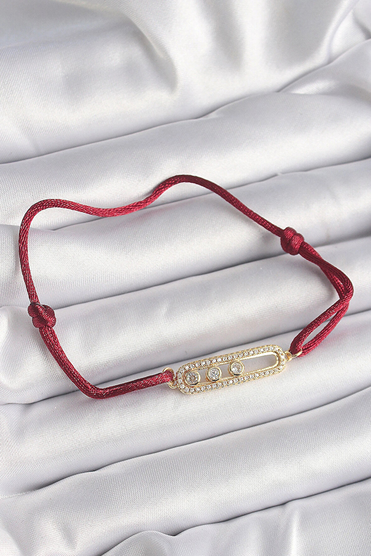 Dodes Dodes Kırmızı İpli Asansörlü Zirkon Taşlı Gold Messika Model Kadın Bileklik TG27BB6581
