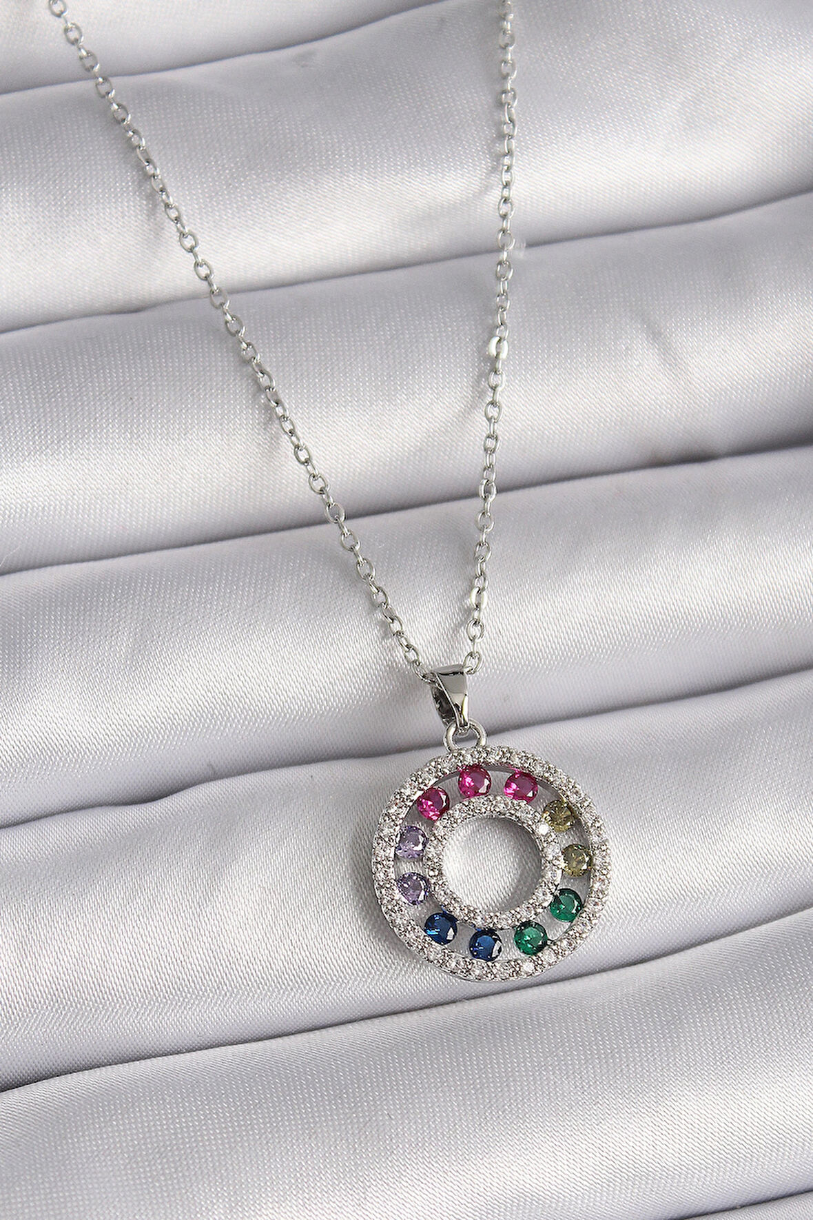 Dodes 316L Çelik Gümüş Renk Zincir Renkli Zirkon Taşlı Madalyon Model Kadın Kolye TG27BKO9489