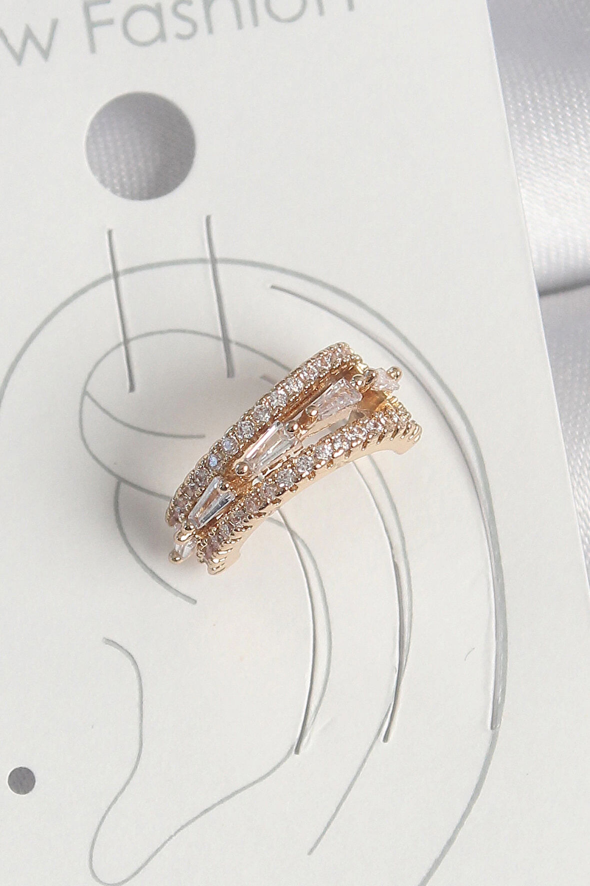 Dodes Pirinç Gold Renk Zirkon Taşlı 3'Lü Sıralı Model Kadın Kıkırdak Küpe TG27BKP10580