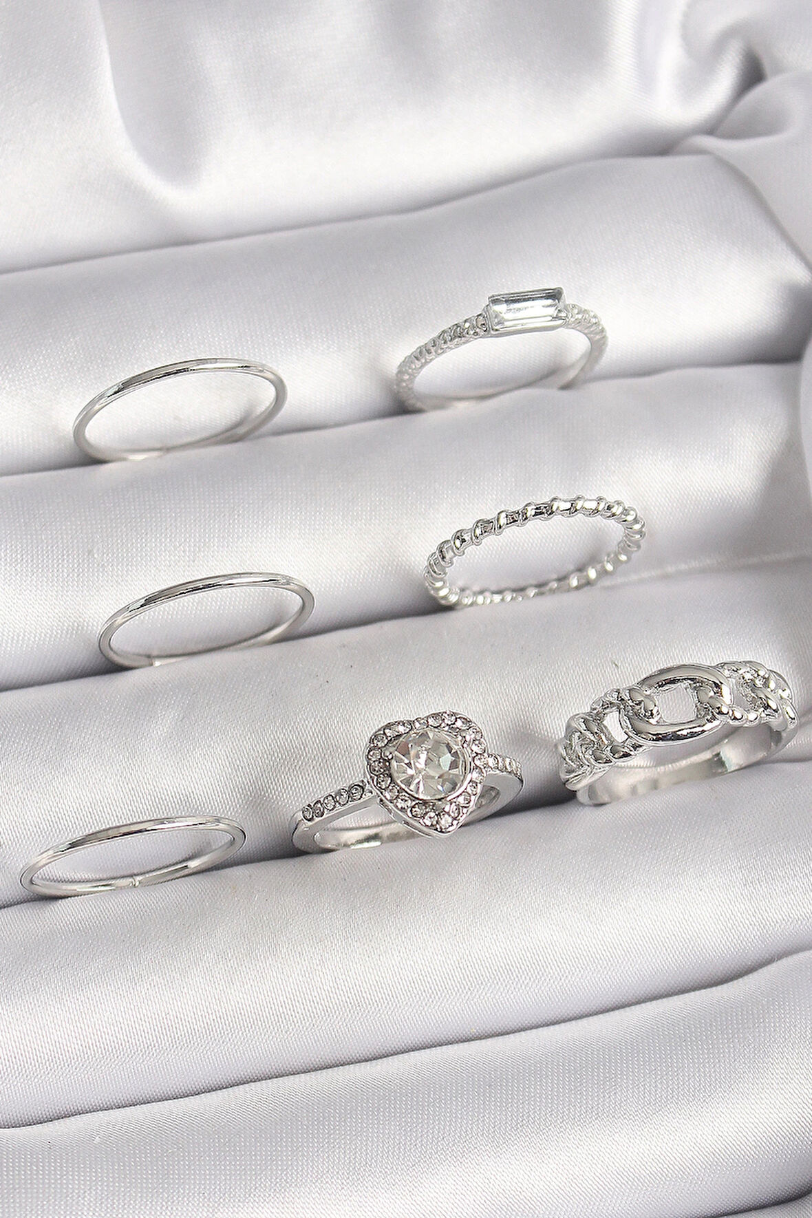 Dodes Pirinç Gümüş Renk Zirkon Taşlı Kalp Model Kadın Yüzük Kombini TG27BYK3661