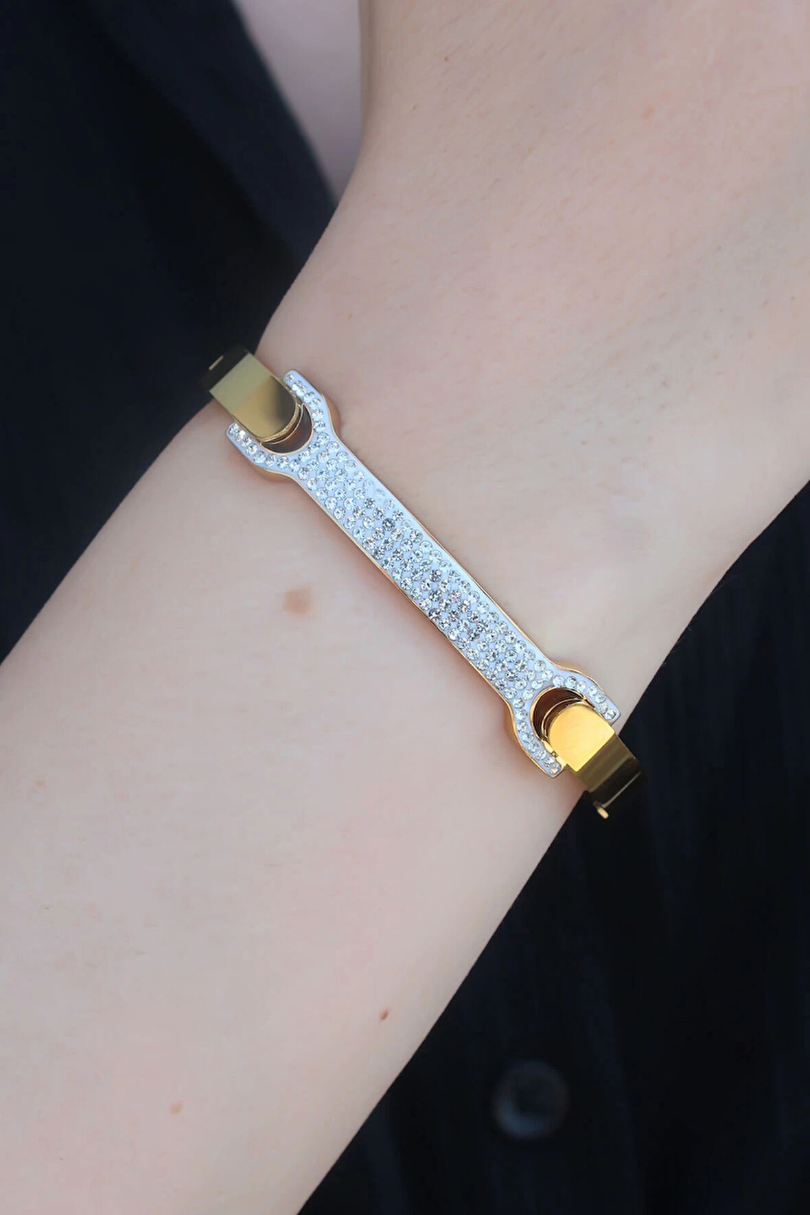 Dodes 316L Çelik Gold Renk Zirkon Taşlı Kadın Kelepçe TG27BB5285