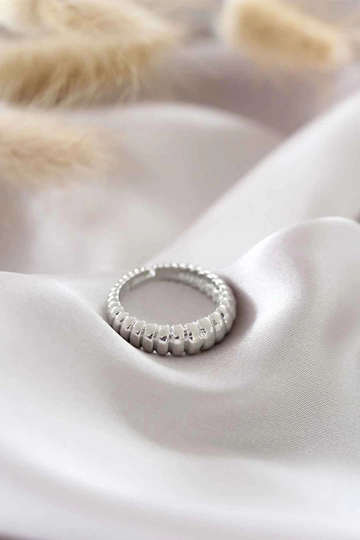 Dodes Gümüş Renk Ayarlamalı Burgu Kadın Yüzük TG27BYK1504