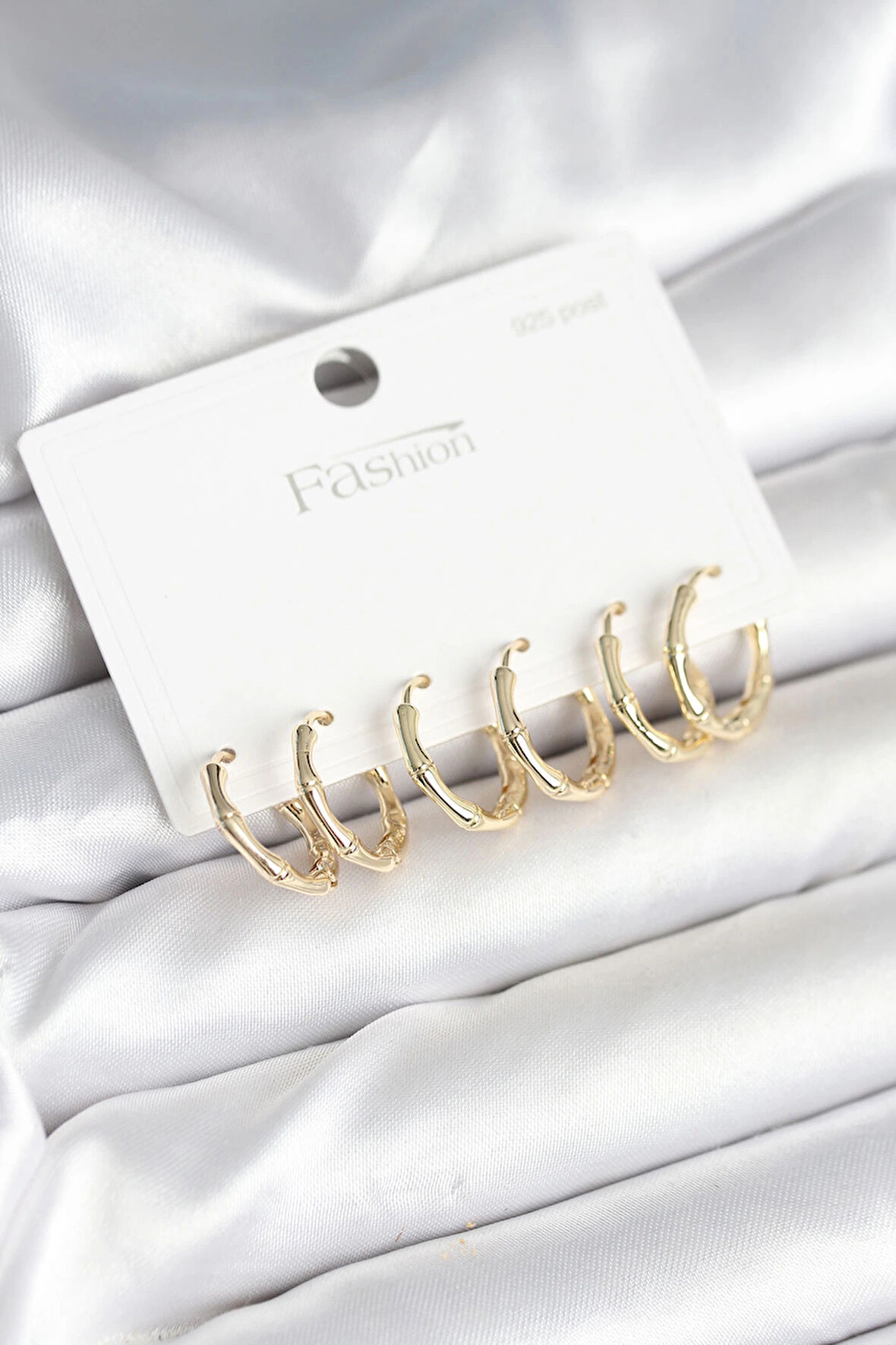 Dodes Pirinç Gold Renk Kemik Halka Model 925 Ayar Gümüş Çivili Kadın Küpe Seti TG27BKP11261