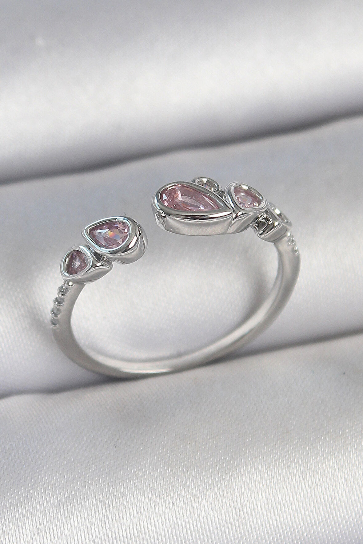 Dodes Dodes Pirinç Gümüş Renk Pembe Damla Zirkon Taşlı Ayarlanabilir Model Kadın Yüzük TG27BYK3734