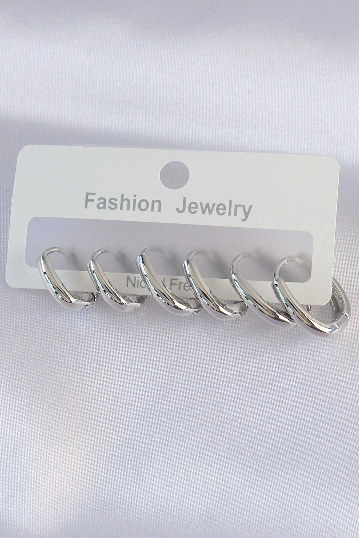 Dodes Pirinç Gümüş Renk Oval Küpe Seti TG27BKP9003