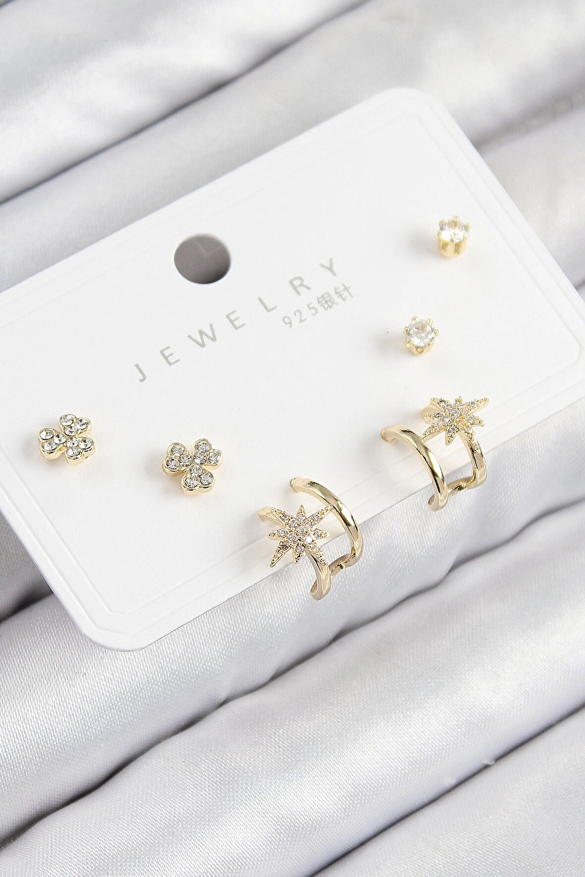 Dodes Pirinç Zirkon Taşlı Kutup Yıldızı Model Gold Renk 925 Ayar Gümüş Çivi Kadın Küpe Set TG27BKP11168