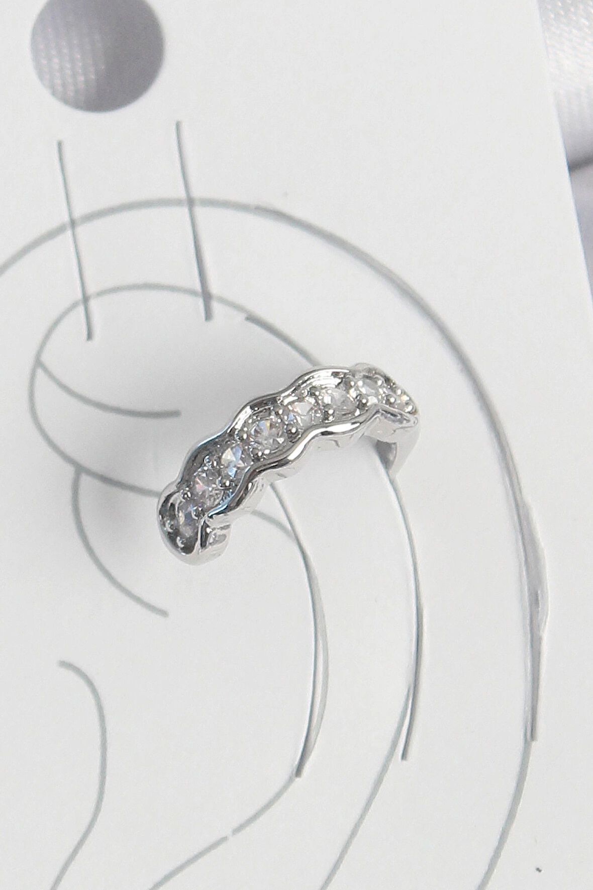 Dodes Pirinç Gümüş Renk Zirkon Taşlı Kıkırdak Model Kadın Küpe TG27BKP10552