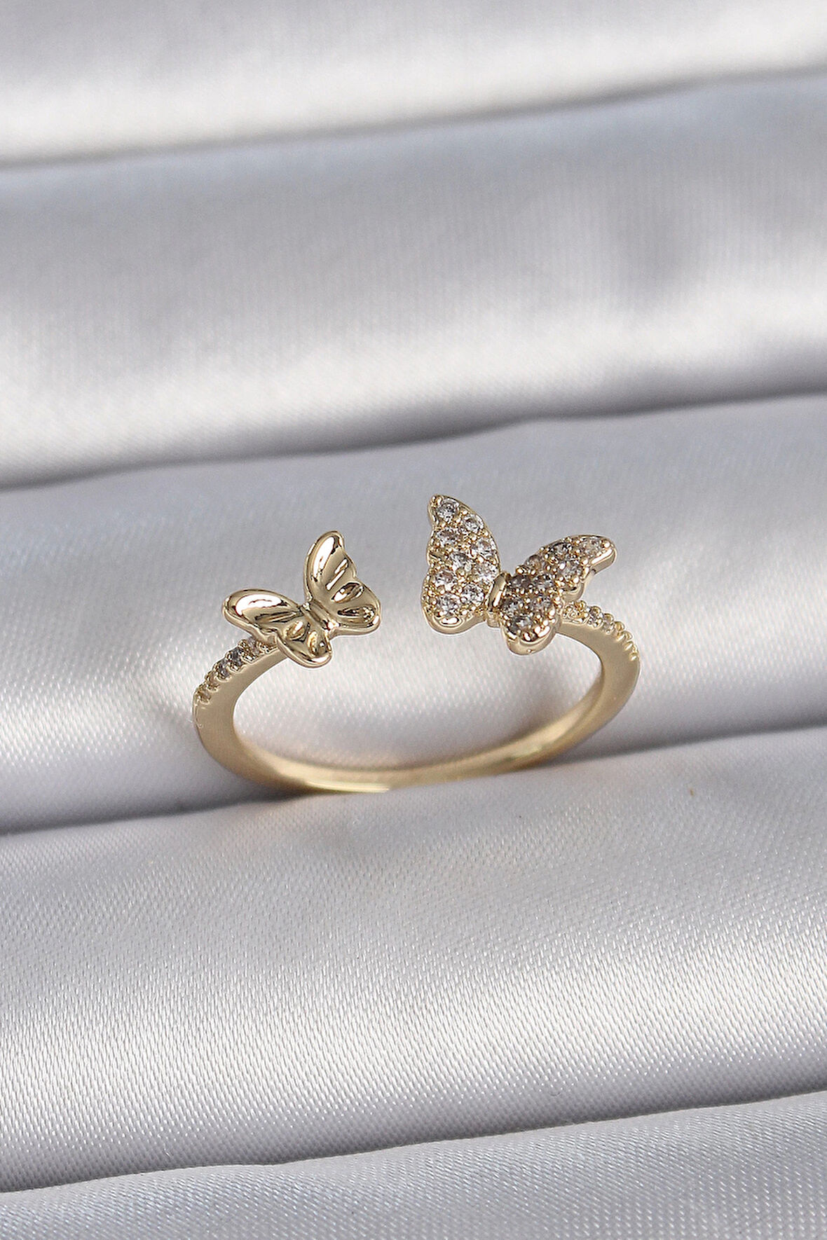 Dodes Pirinç Gold Renk Ayarlanabilir Zirkon Taşlı Kelebek Model Kadın Yüzük TG27BYK3374