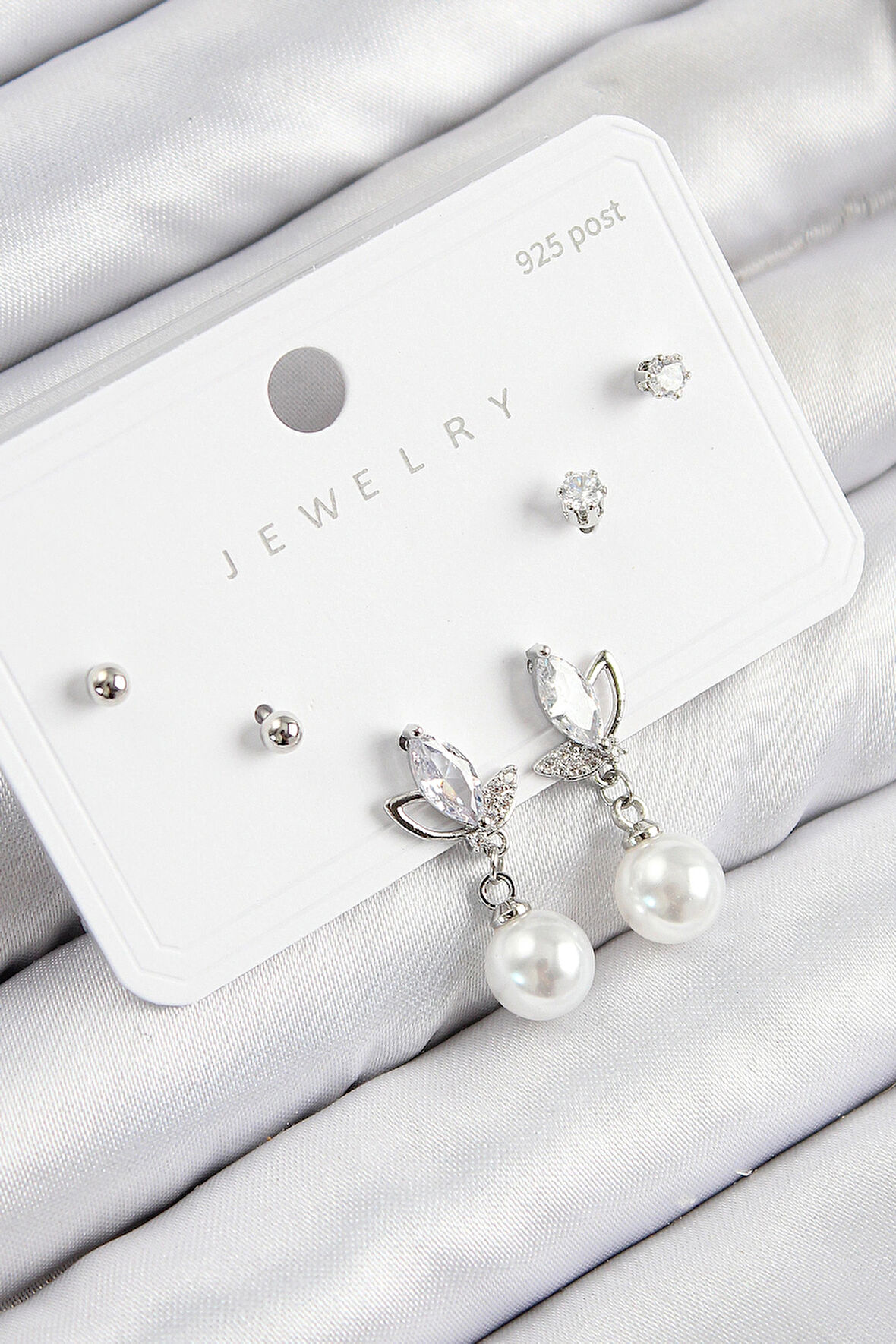 Dodes Dodes Pirinç Zirkon Taşlı İnci Sallantılı Damla Model Gümüş Renk 925 Ayar Gümüş Çivi Kadın Küpe Set TG27BKP11183