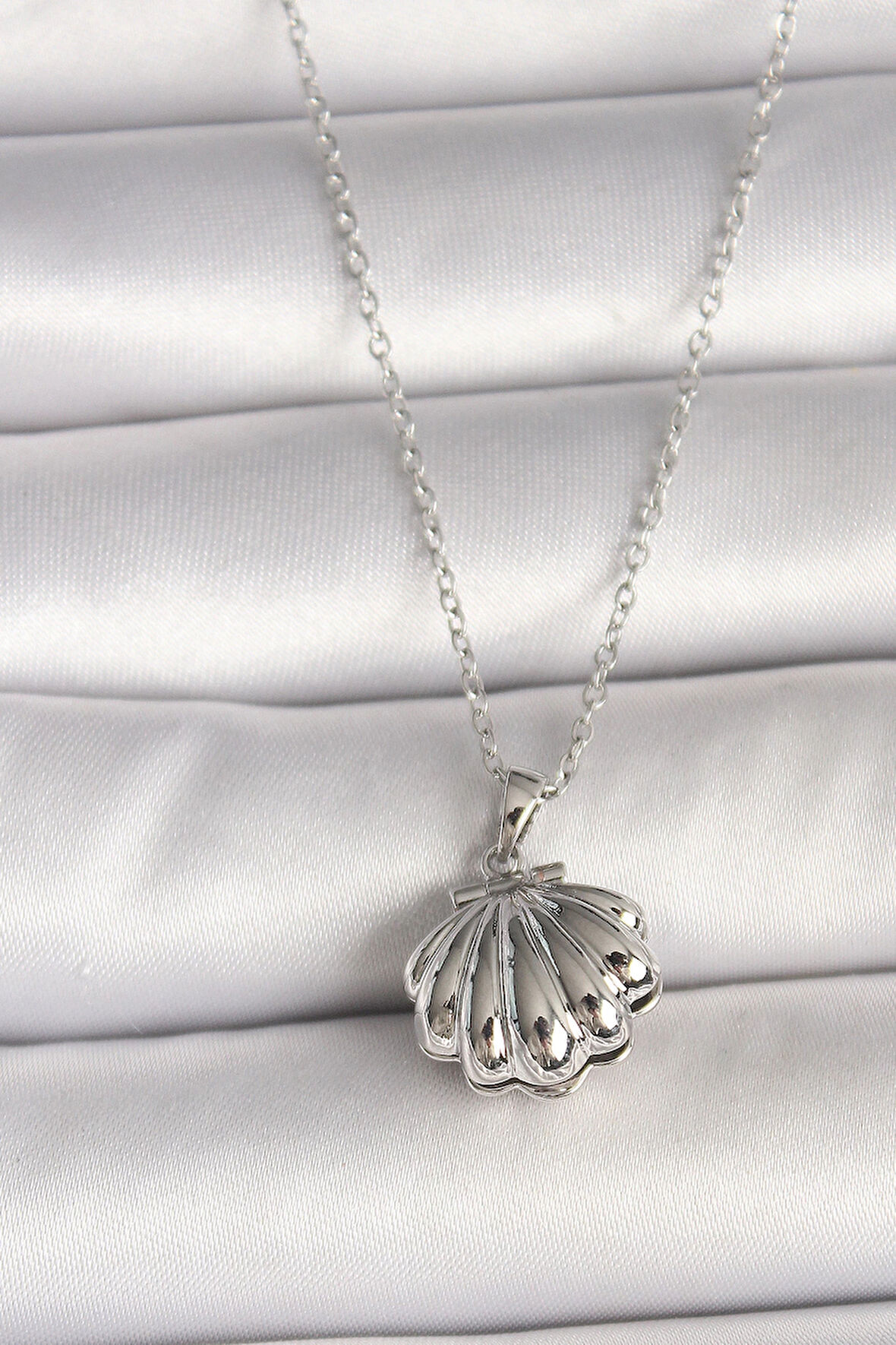 Dodes 316L Çelik Gümüş Renk Zincir Açılır İncili Midye Model Kadın Kolye TG27BKO9995