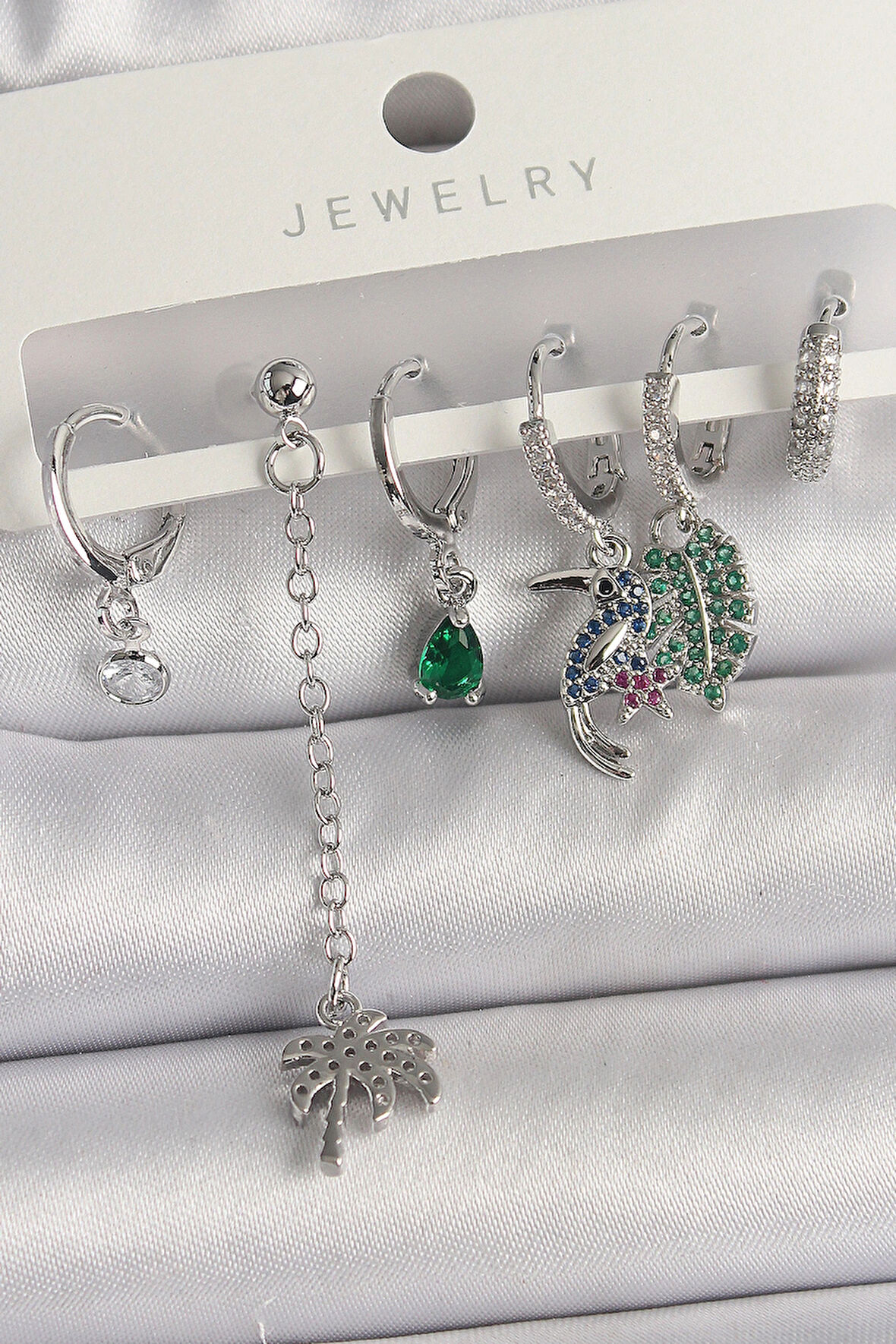 Dodes Dodes Pirinç Gümüş Renk Sallantı Zirkon Taşlı Ağaç Figür Çoklu Kadın Küpe Seti TG27BKP10119