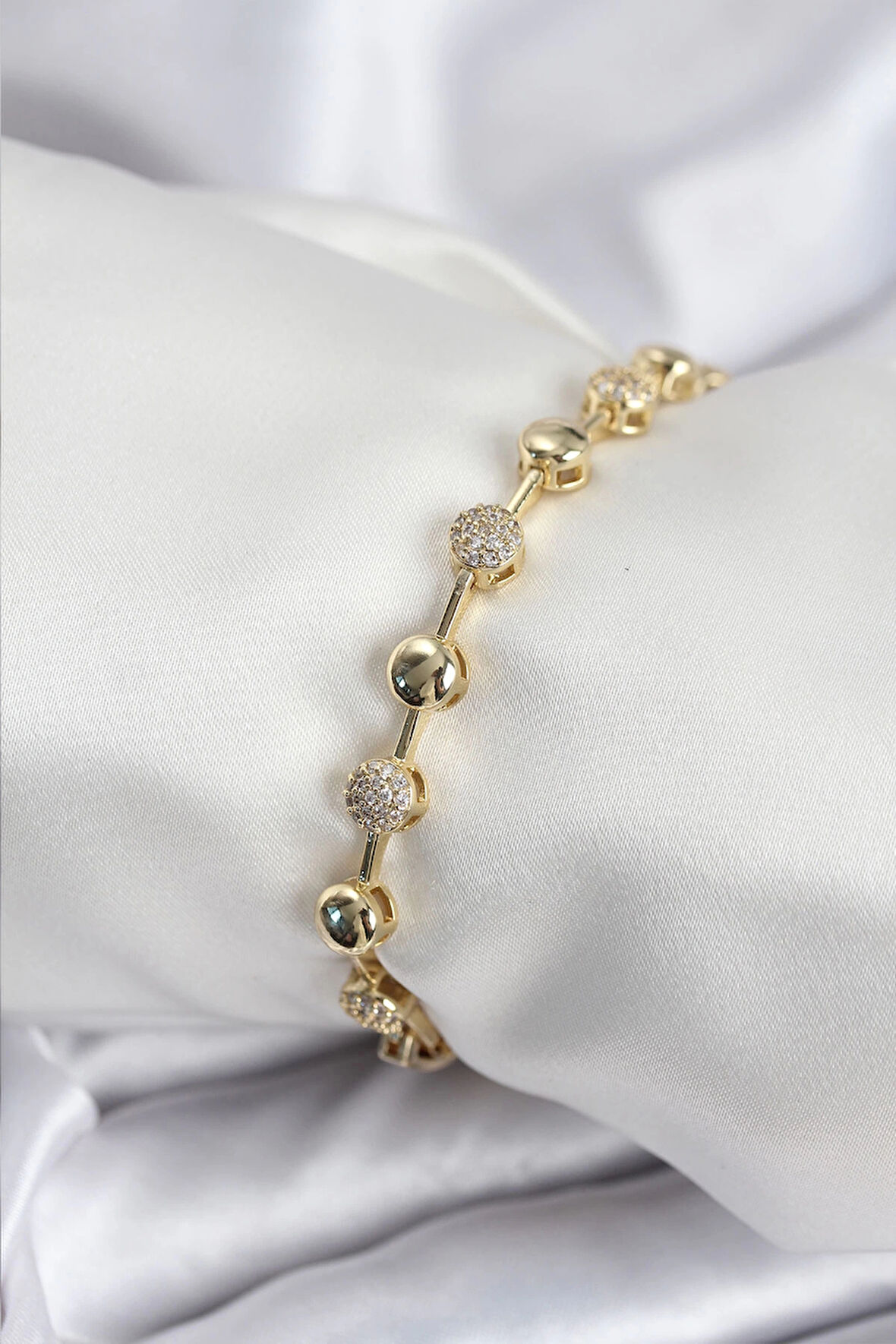 Dodes Pirinç VIP Seri Gold Renk Topçuk Model Kadın Bileklik TG27BB7923