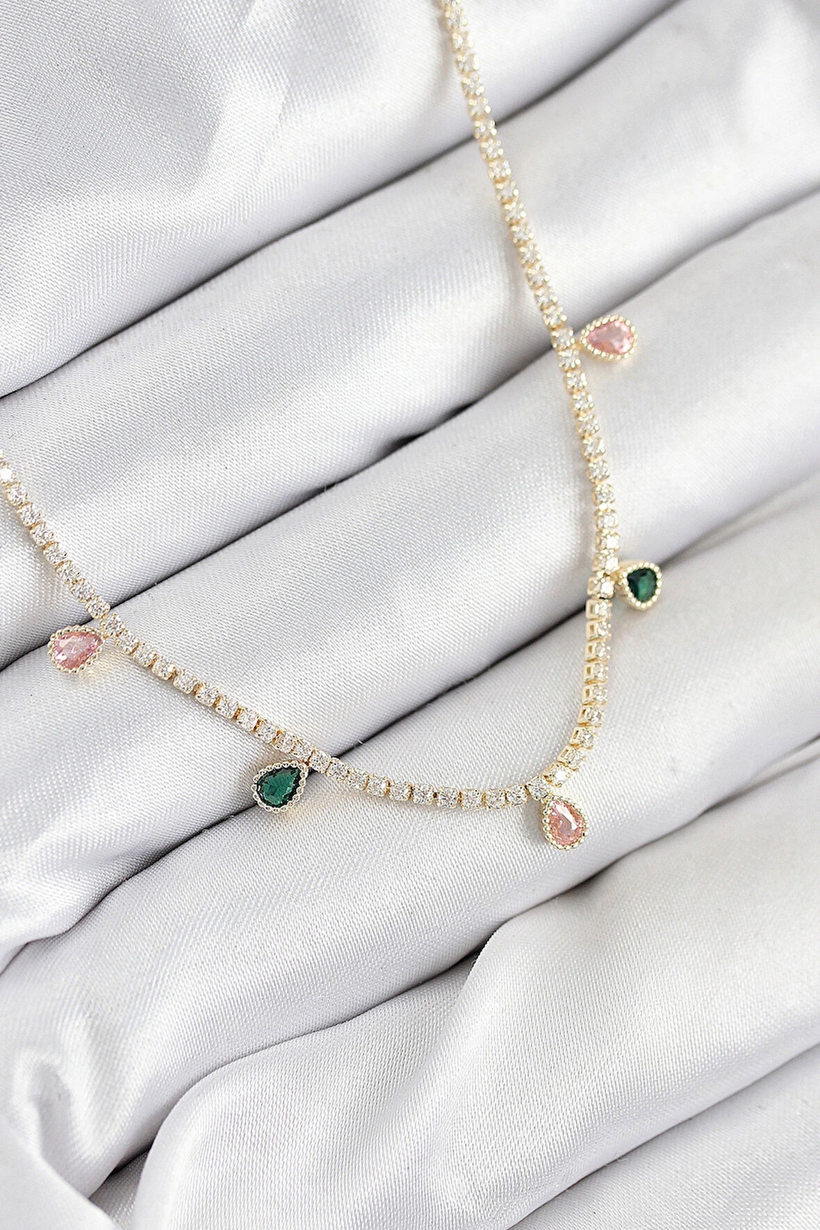 Dodes Dodes Pirinç Zirkon Taşlı Su Yolu Damla Model Gold Renk Kadın Kolye TG27BKO10545