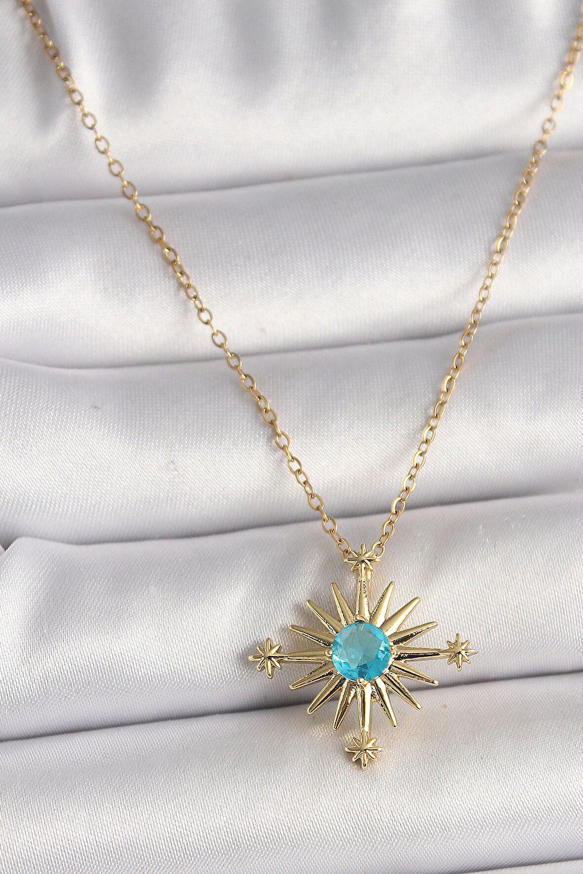 Dodes 316L Çelik Gold Renk Zincir Mavi Taş Detaylı Kuzey Yıldız Model Kadın Kolye TG27BKO9806