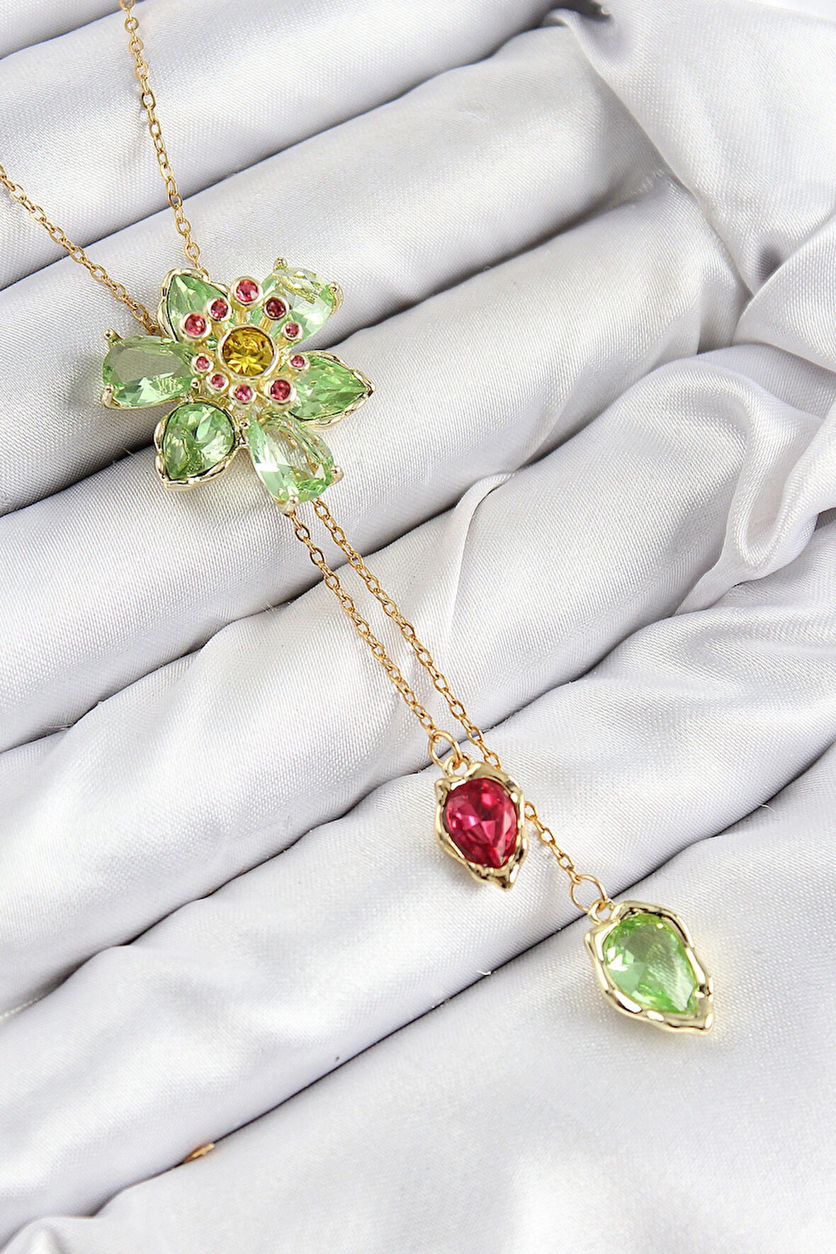 Dodes Dodes VIP Pirinç Zirkon Taşlı Çiçek Model Gold Renk Asansörlü Kadın Kolye TG27BKO10474