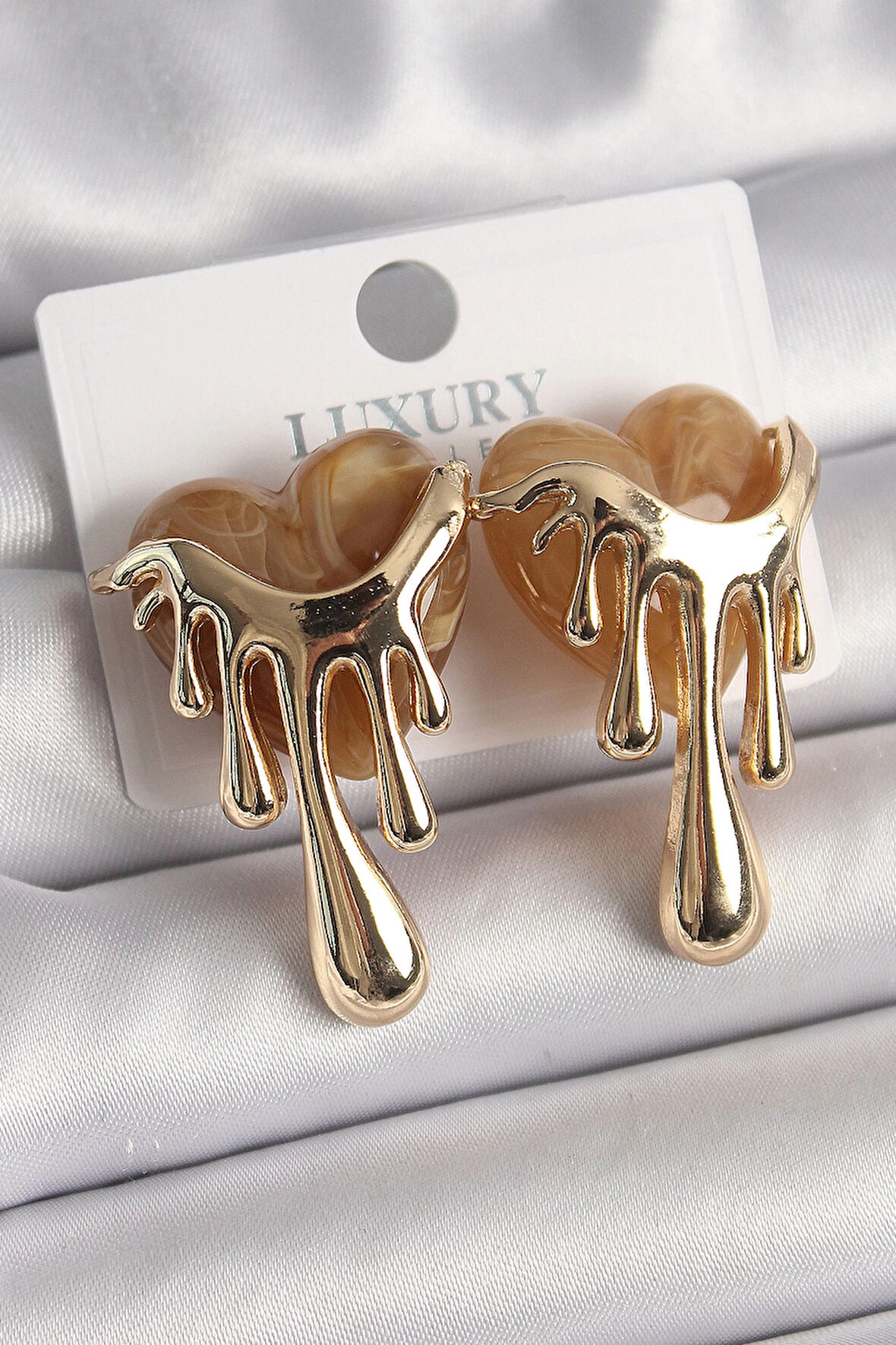 Dodes Pirinç Gold Renk Krem Sedefli Akan Kalp Model Kadın Küpe TG27BKP9895