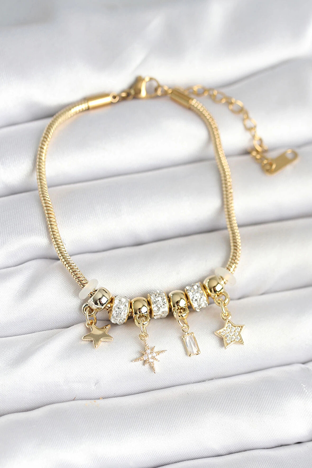 Dodes Pirinç Gold Renk Kutup Yıldızı Charmlı Kadın Bileklik TG27BB7991