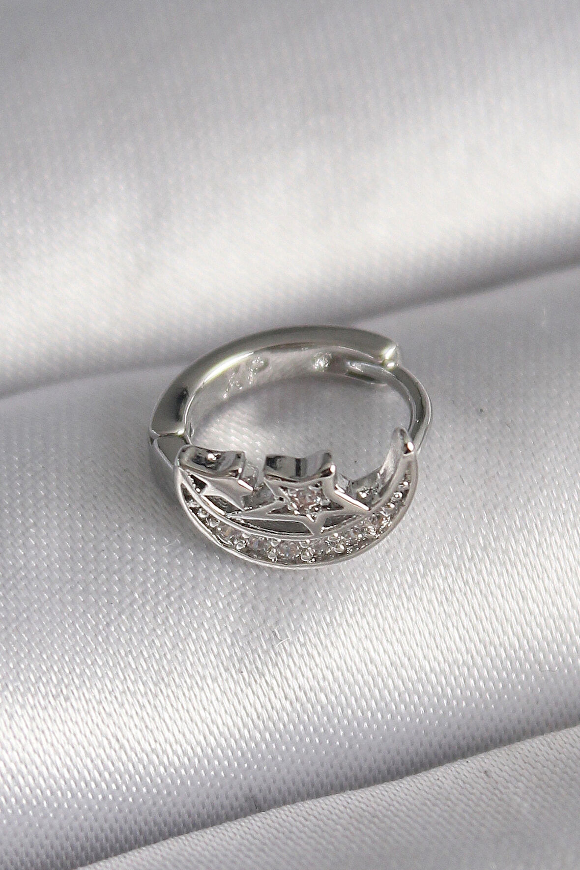 Dodes Dodes 316L Çelik Gümüş Renk Zirkon Taşlı Ay Yıldız Model Tragus Piercing TG27PR1323