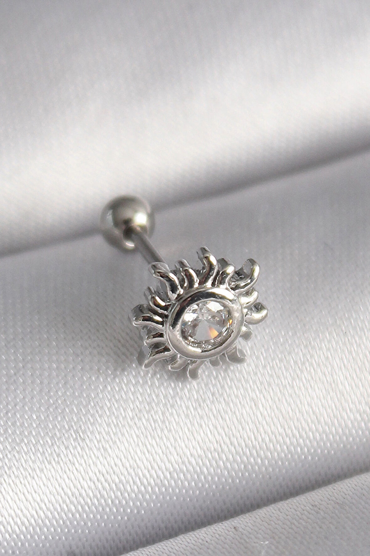 Dodes 316L Çelik Gümüş Renk Zirkon Taşlı Güneş Tragus Piercing TG27PR1279