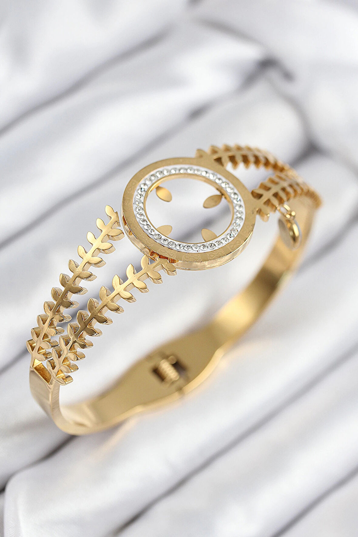 Dodes 316L Çelik Zirkon Taşlı Çeyrek Takılabilir Gold Renk Kelepçe TG27BB7823