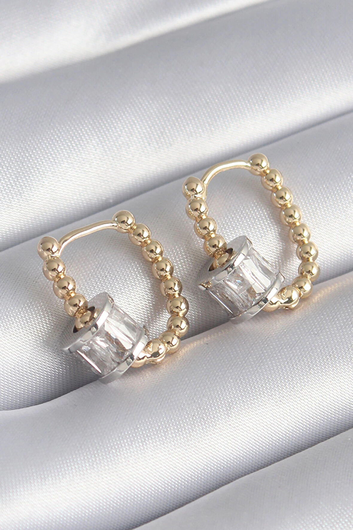 Dodes Dodes Pirinç Gold Renk Top Model Gümüş Renk Zirkon Taşlı Kadın Küpe TG27BKP8495