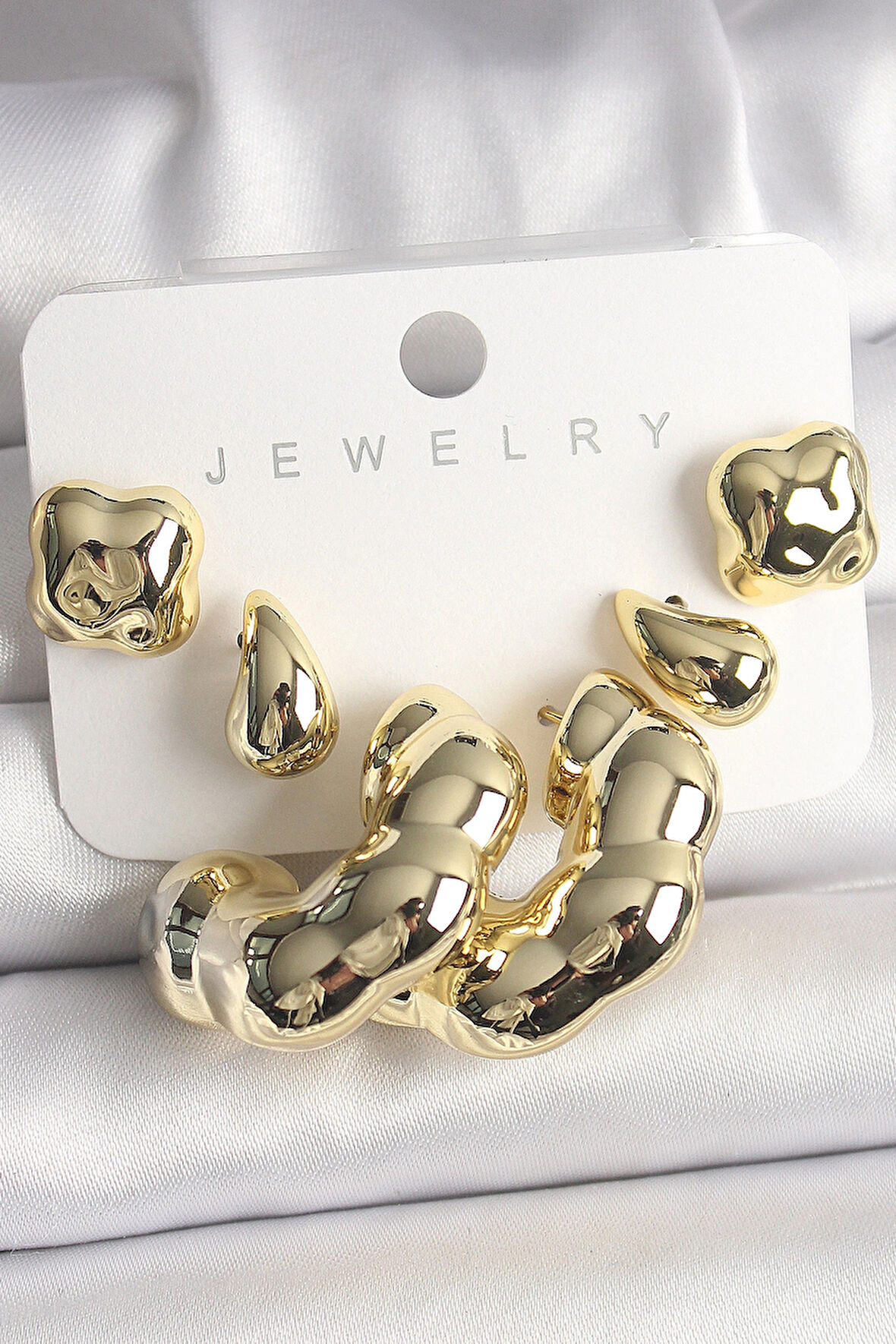 Dodes Dodes Gold Renk Yonca Damla Halka Model CCB Plastik Kadın Küpe Seti TG27BKP10028