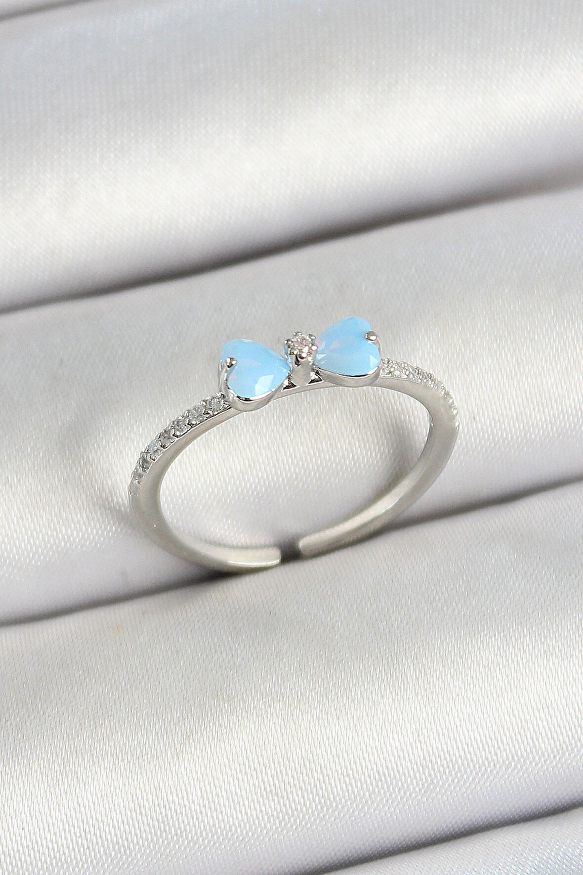 Dodes Dodes Pirinç Fiyonk Figürlü Zirkon Taşlı Gümüş Renk Ayarlanabilir Kadın Yüzük TG27BYK3765