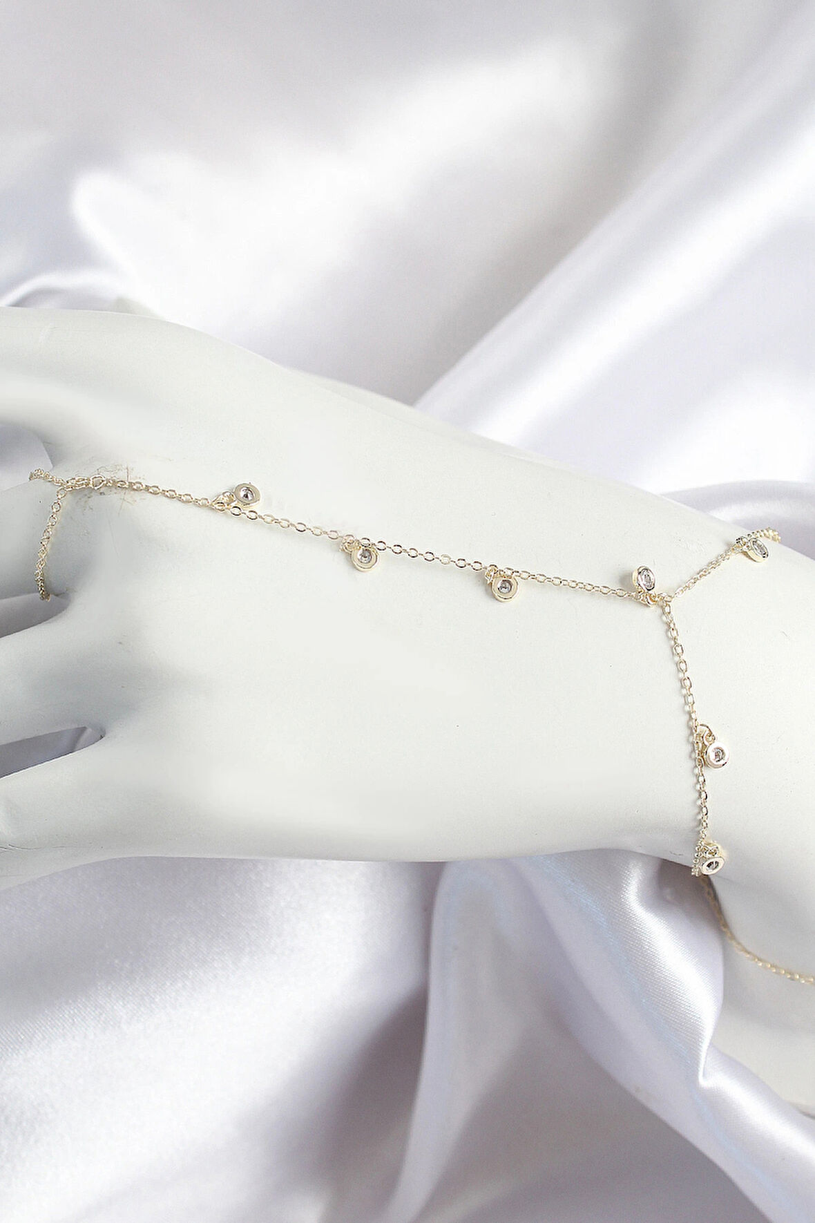 Dodes Dodes Pirinç Zirkon Taşlı Sallantılı Model Gold Renk Kadın Şahmeran TG27SN699