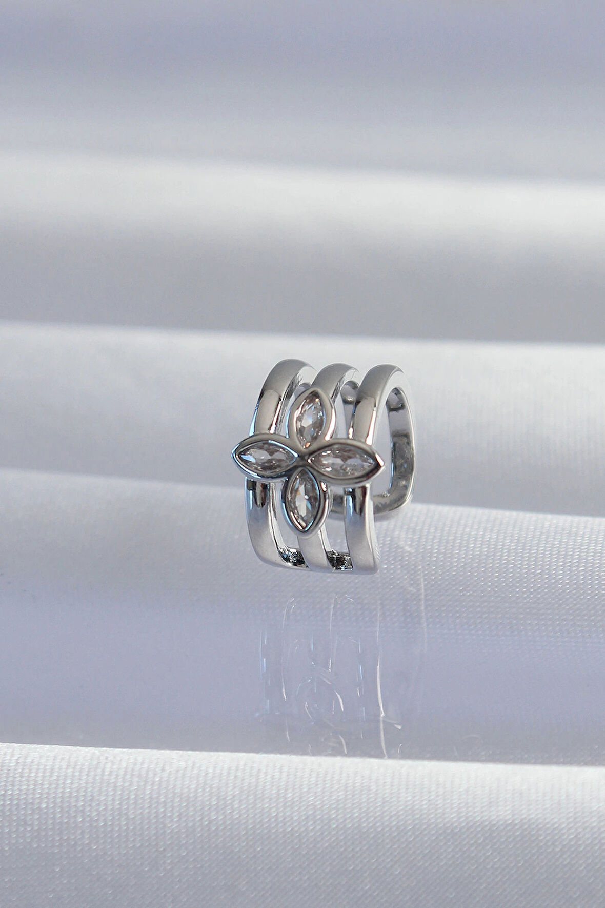 Dodes Dodes Pirinç Gümüş Renk Yonca Earcuff Küpe TG27BKP9330