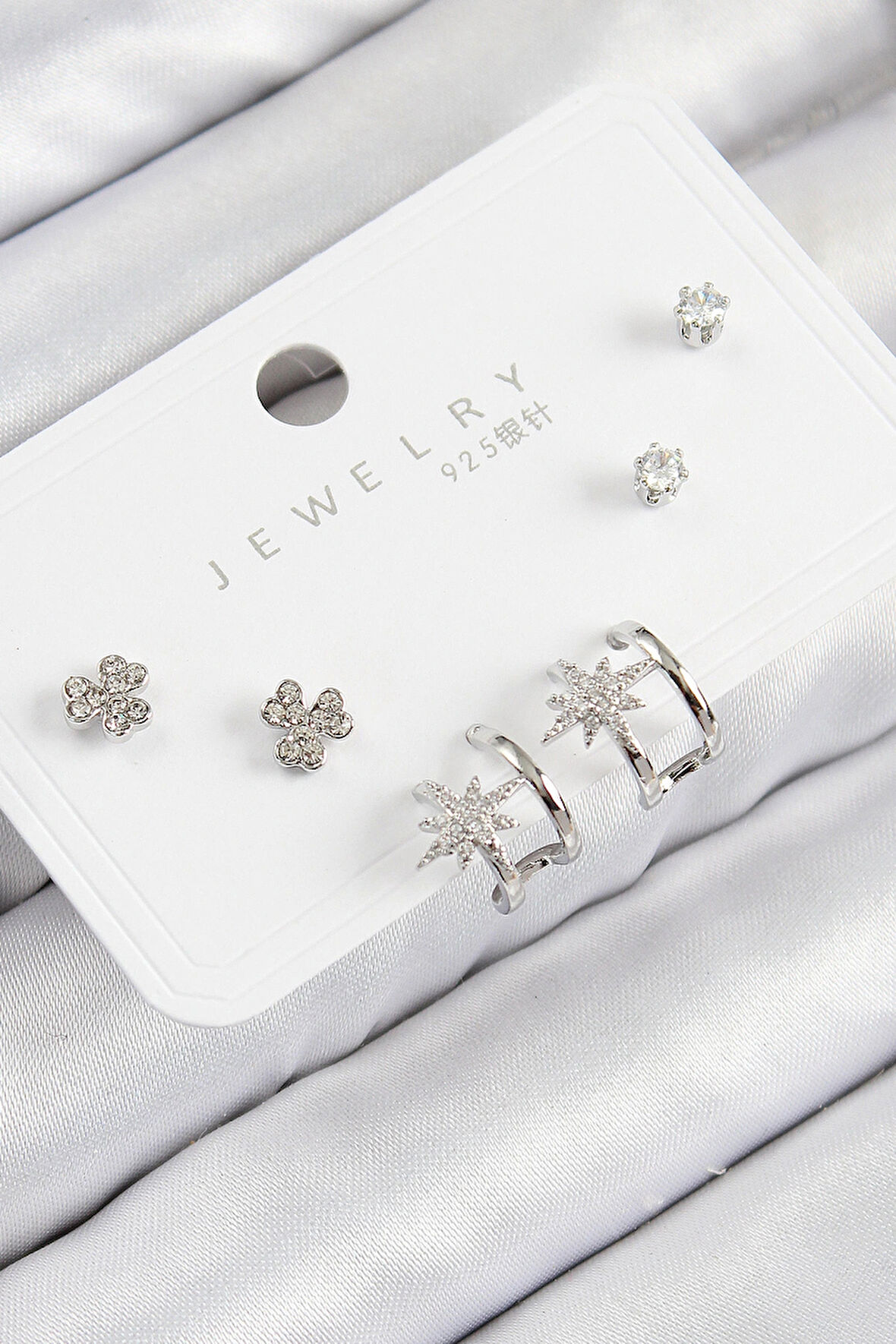 Dodes Dodes Pirinç Zirkon Taşlı Kutup Yıldızı Model Gümüş Renk 925 Ayar Gümüş Çivi Kadın Küpe Set TG27BKP11167