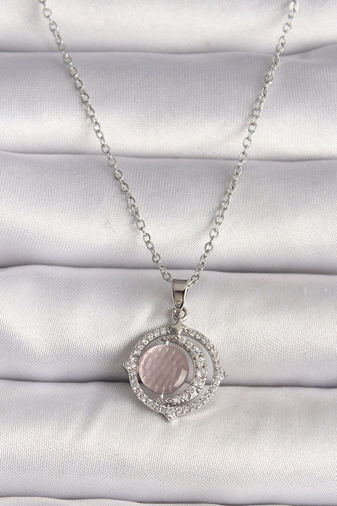 Dodes Dodes 316L Çelik Gümüş Renk Zirkon Taşlı Pembe Sedefli Hilal Model Kadın Kolye TG27BKO9701