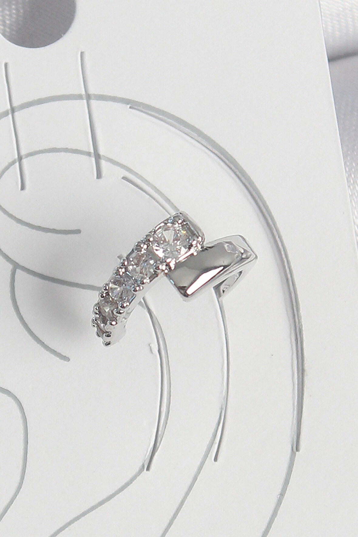 Dodes Dodes Pirinç Gümüş Renk Zirkon Taşlı Kadın Kıkırdak Küpe TG27BKP10556