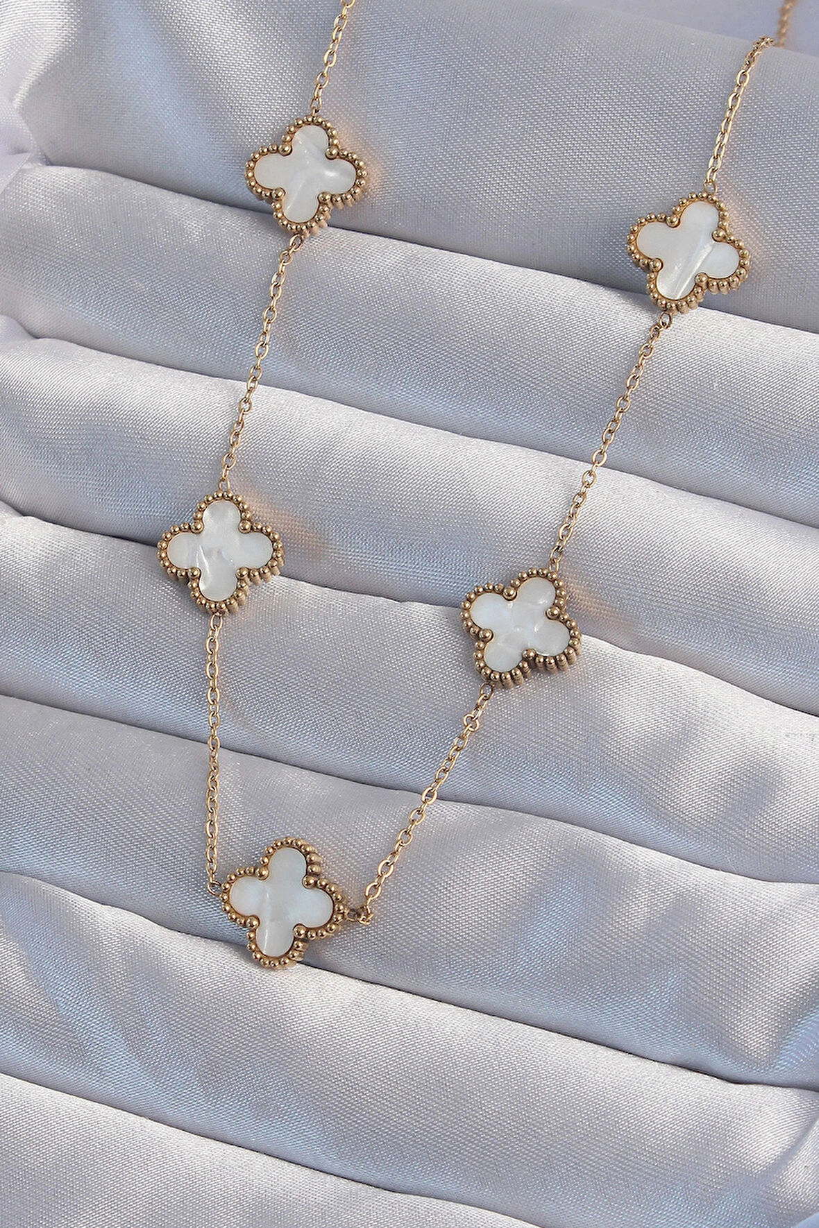 Dodes Dodes 316L Çelik Gold Renk Beyaz Sedefli Yonca Kolye TG27BKO8996