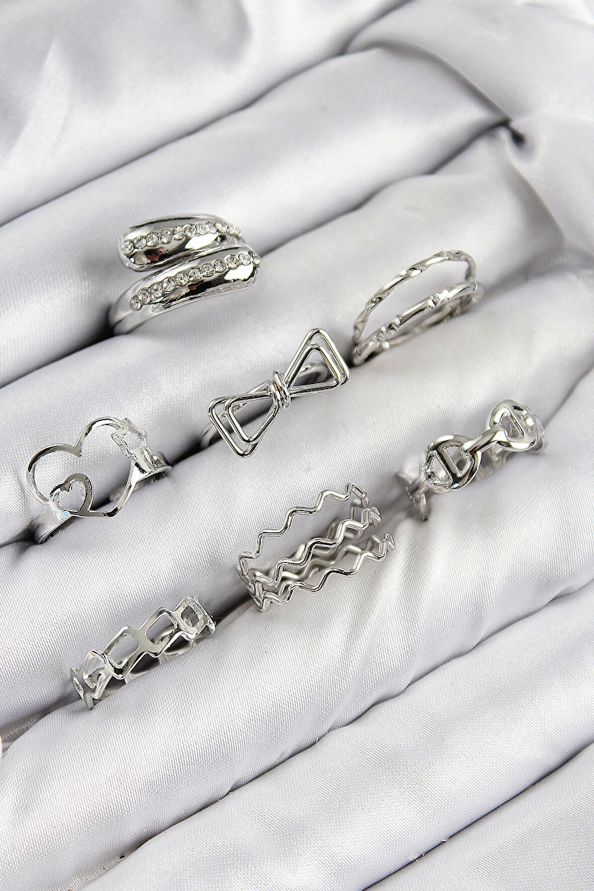 Dodes Dodes Pirinç Zirkon Taşlı Fiyonk Ve Kalp Model Gümüş Renk Kadın Yüzük Kombin Set TG27BYK3822