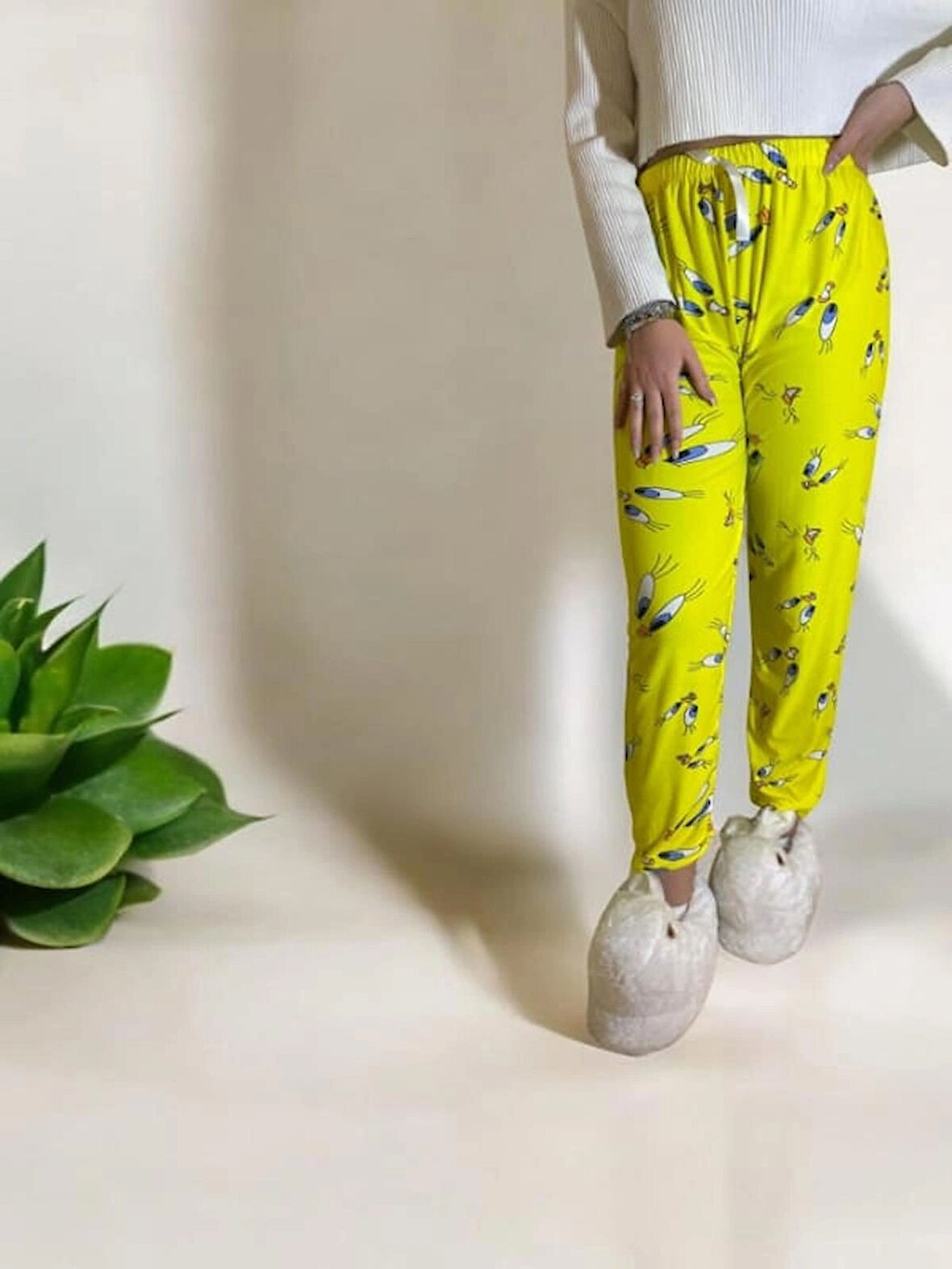 Derene süet bayan pijama alt sarı tweety