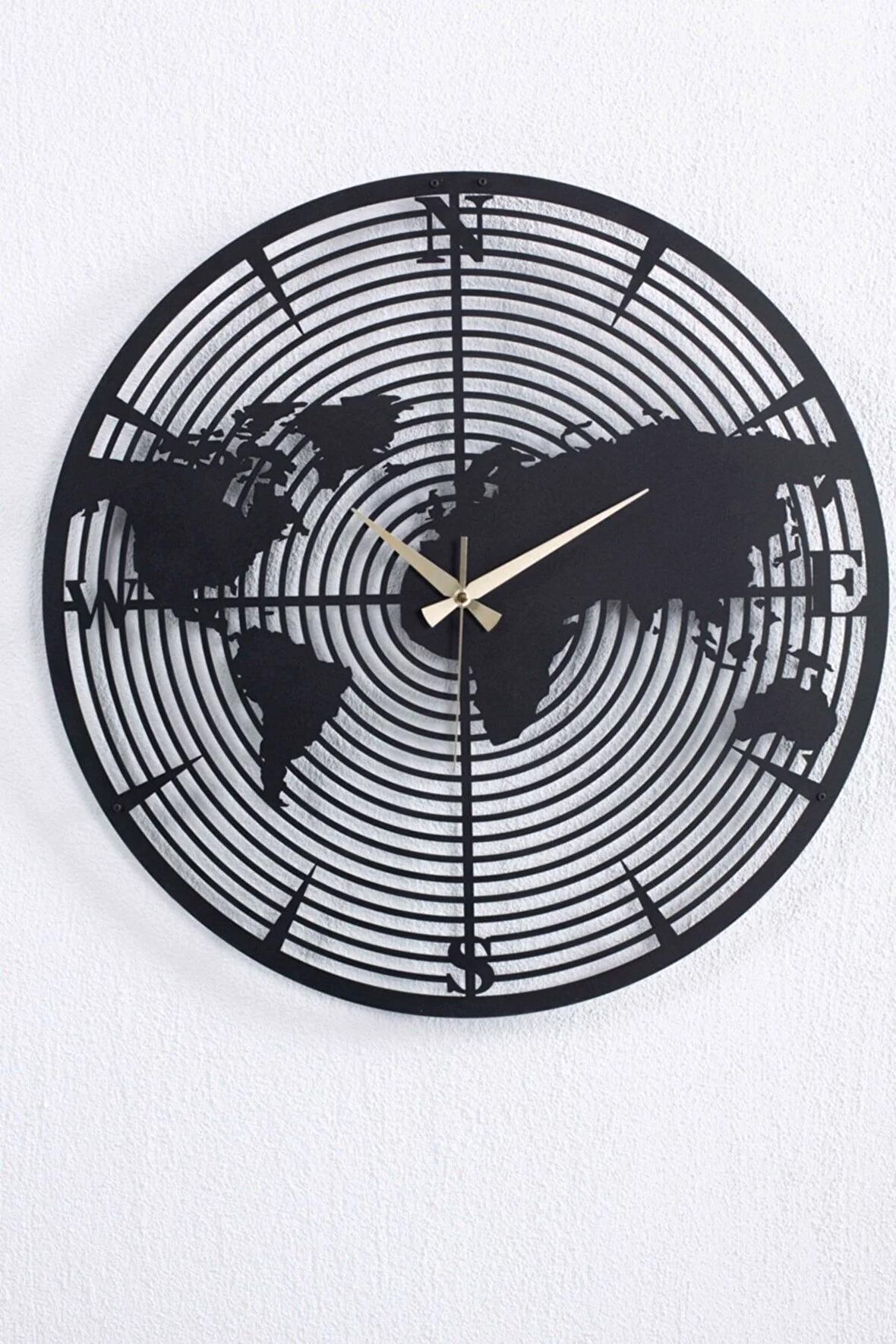 Dünya Haritalı Metal Siyah Duvar Saati 1,5 Mm Kalınlık 50x50 Cm