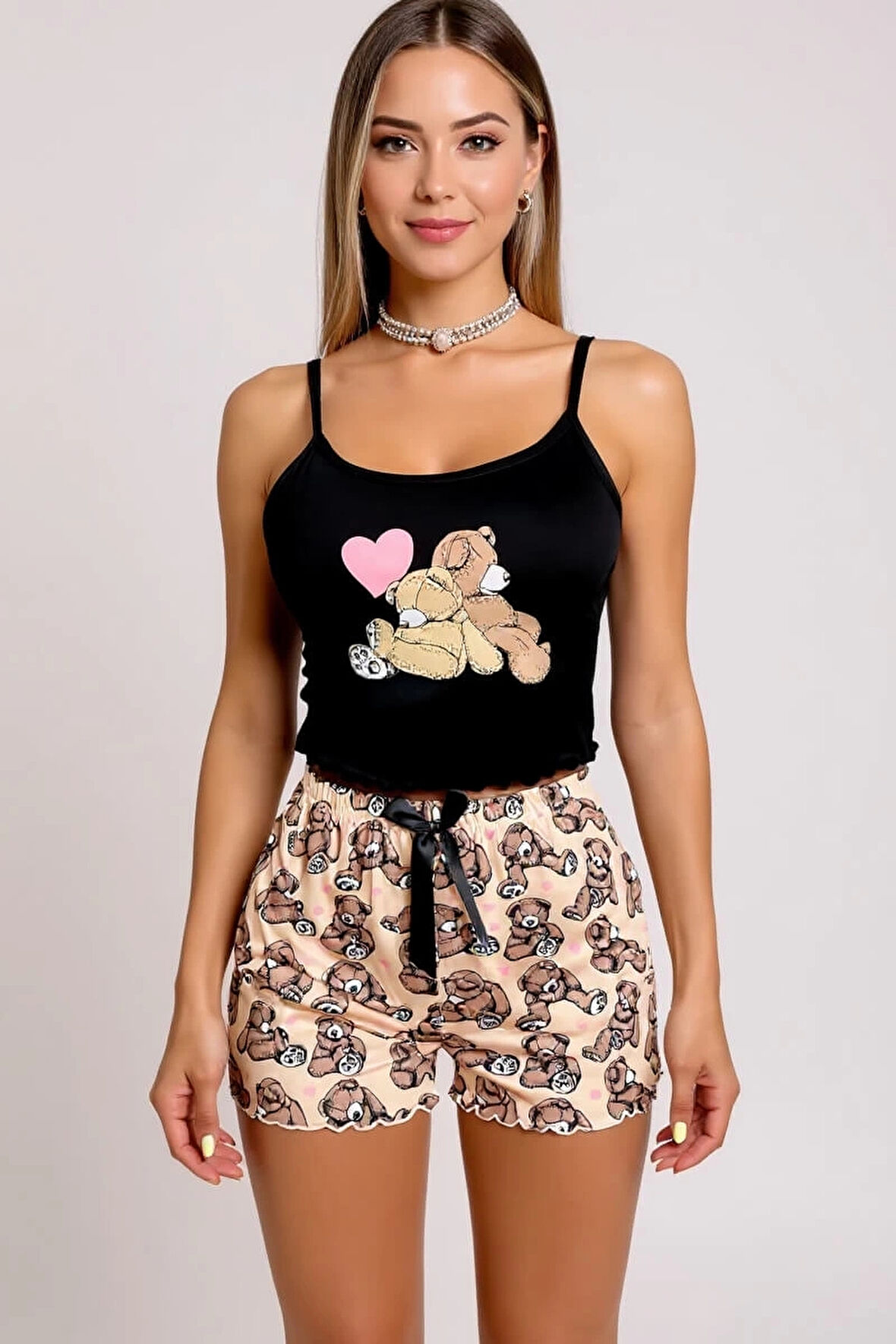 Renkli Ayıcık Desenli Askılı Şortlu Kadın Pijama Takımı