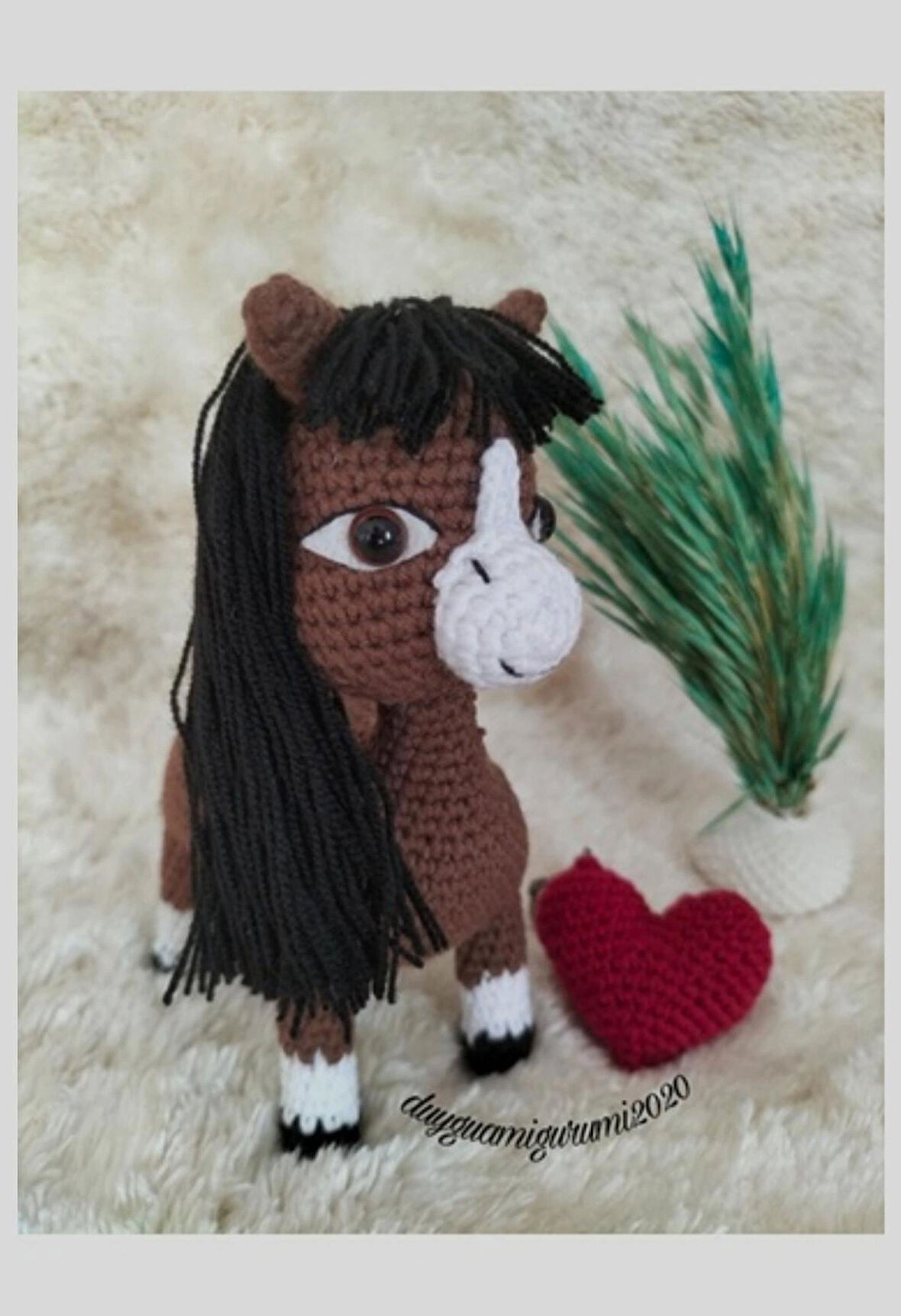 Amigurumi doru atı oyuncak at kahverengi 13 cm 