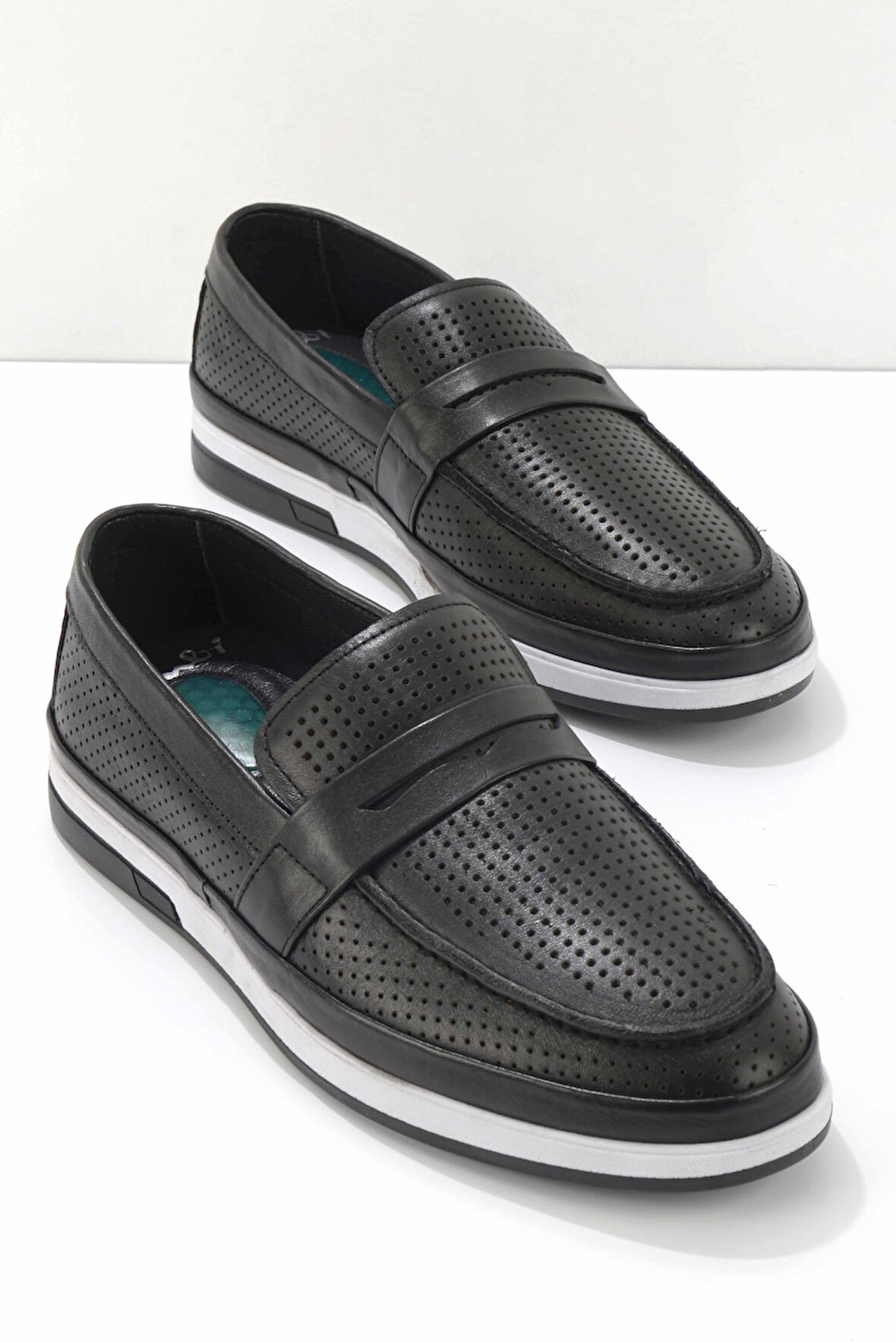 Siyah Hakiki Deri Erkek Loafer Ayakkabı E01811029903