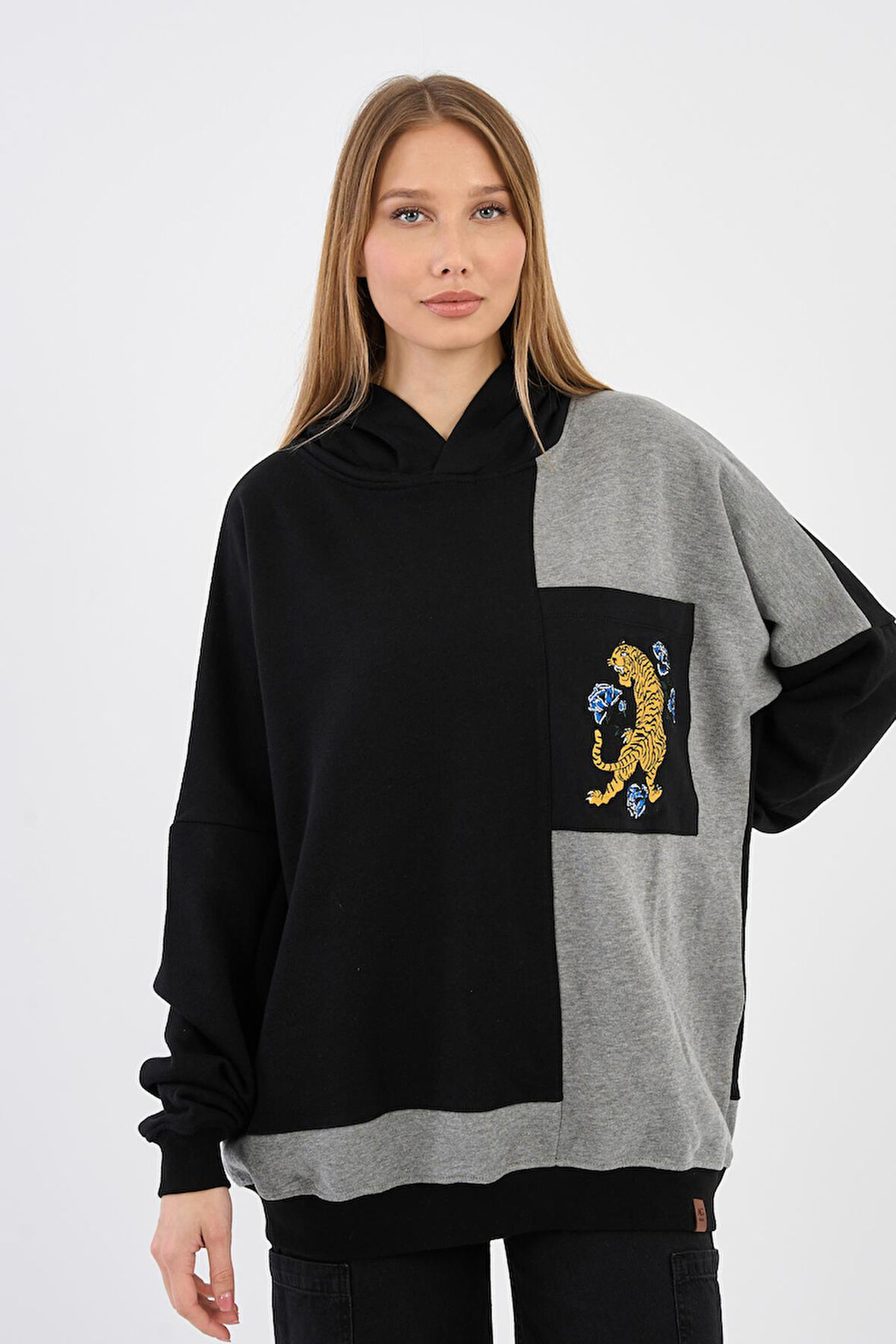 ALEXANDERGARDI OVERSİZE RENK BLOKLU KAPÜŞONLU SWEATSHIRT (E20-152703)