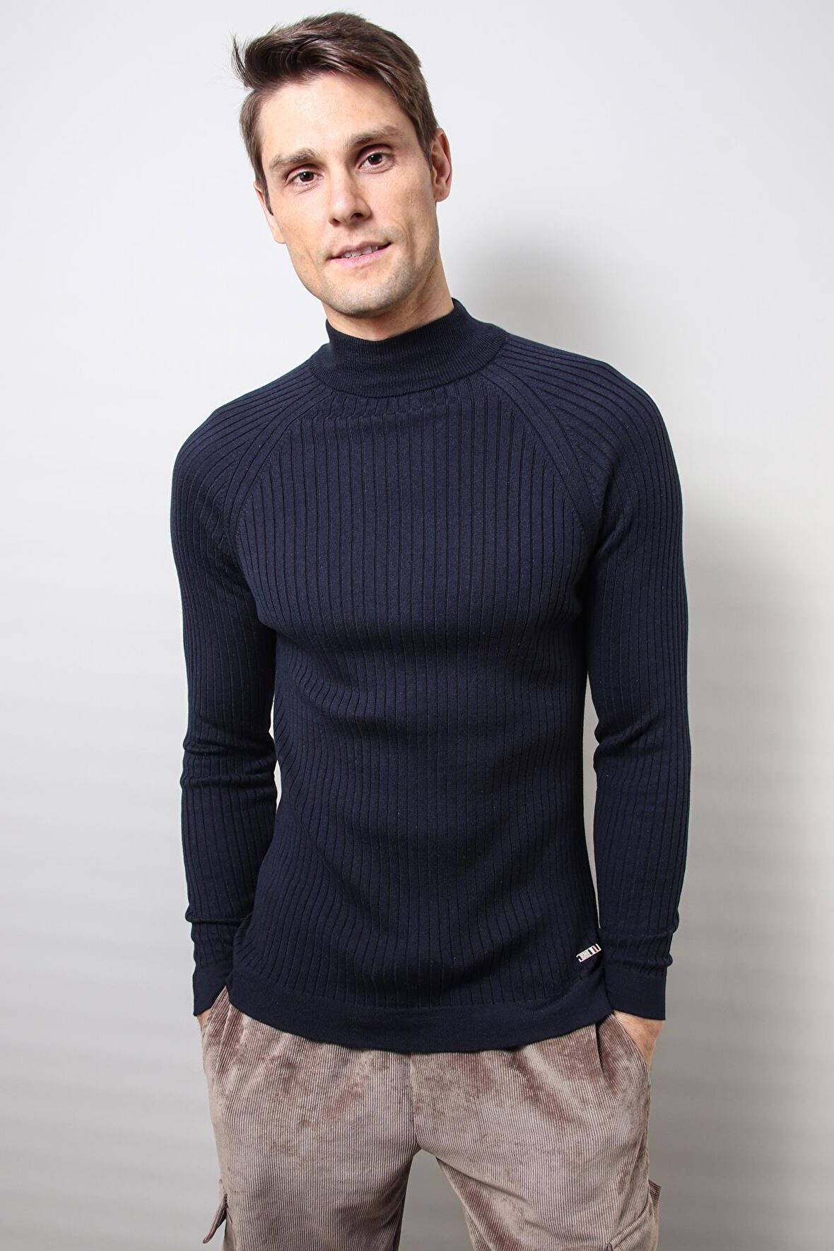 ALEXANDERGARDI FİTİLLİ BALIKÇI YAKA KAZAK (E20-5108)