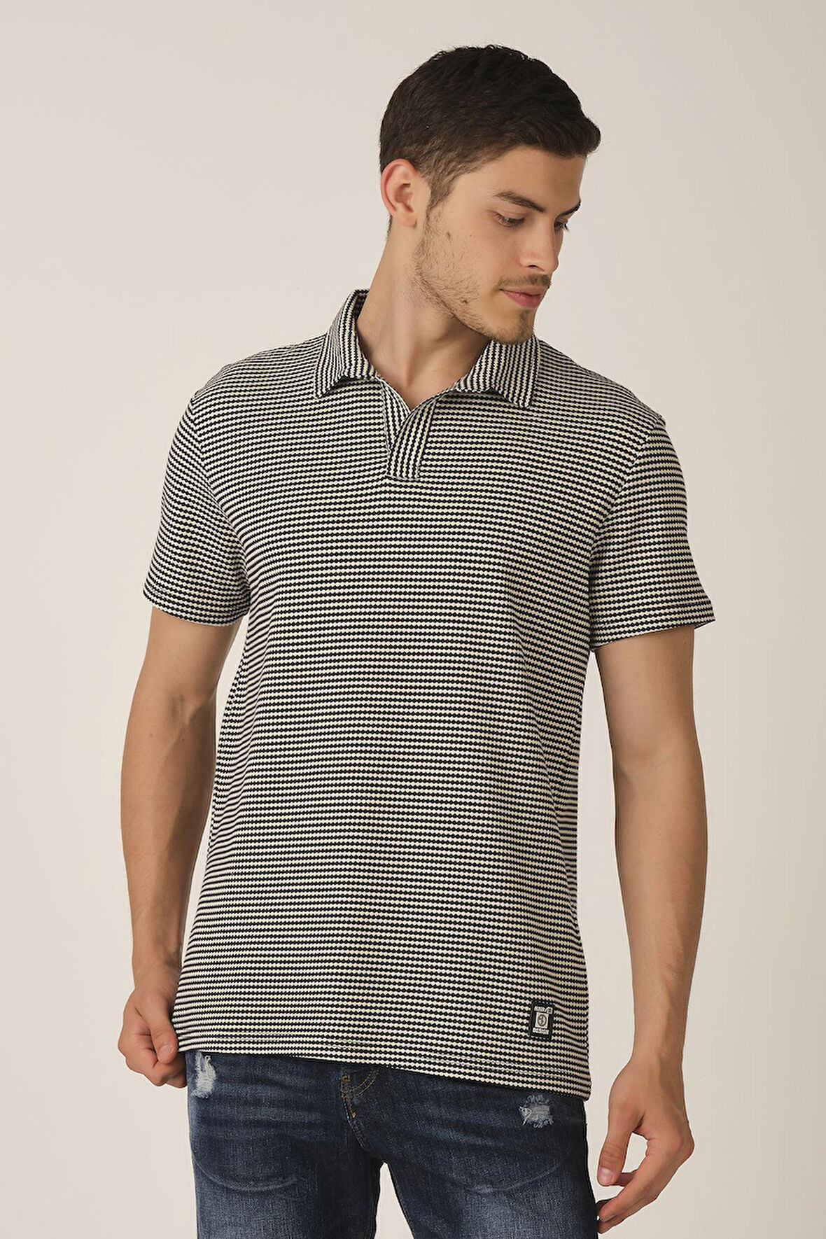 ALEXANDERGARDI DÜĞMESİZ POLO YAKA T-SHİRT (E21-84000)