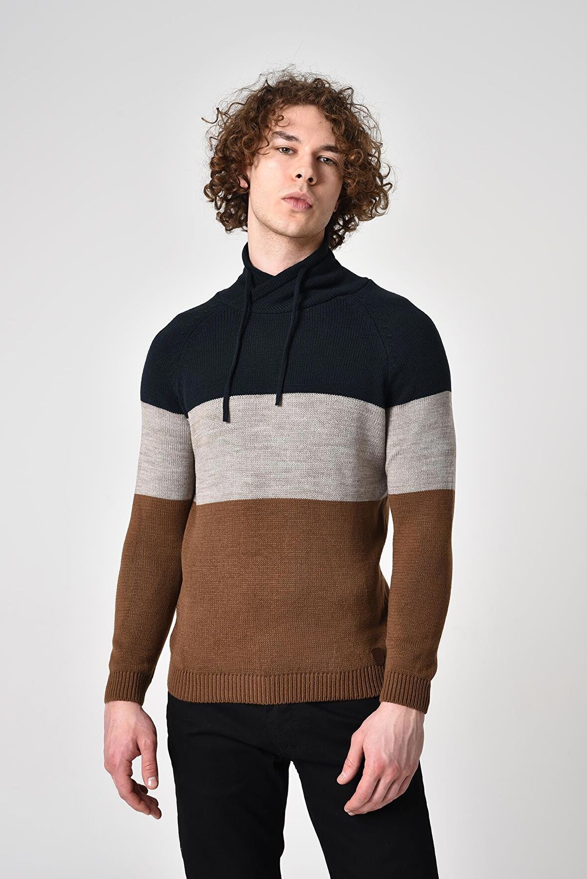 ALEXANDERGARDI YARIM BOĞAZLI KAZAK (E22-5706)