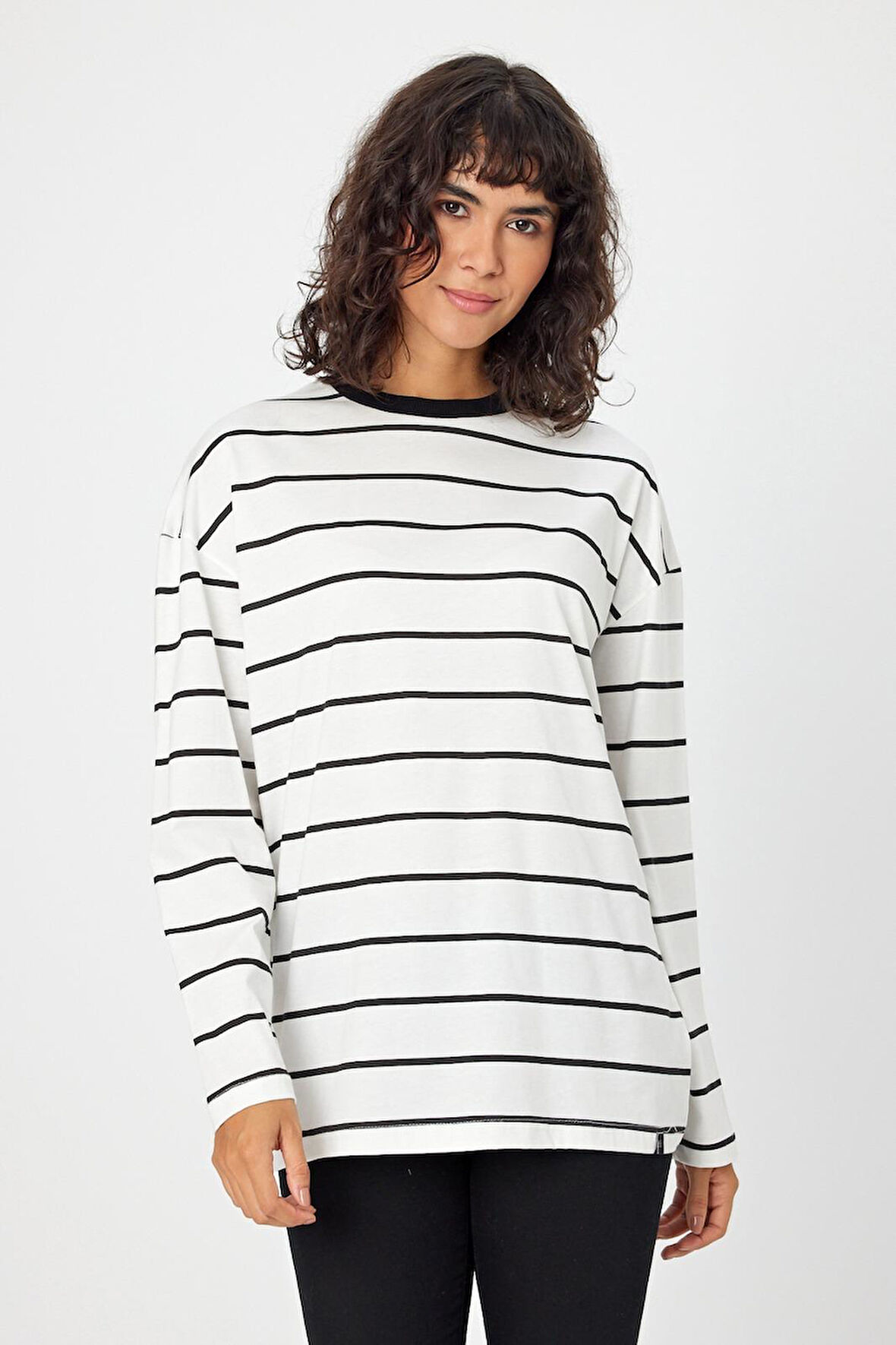 ALEXANDERGARDI ÇİZGİLİ OVERSIZE SWEATSHIRT (E24-00158)