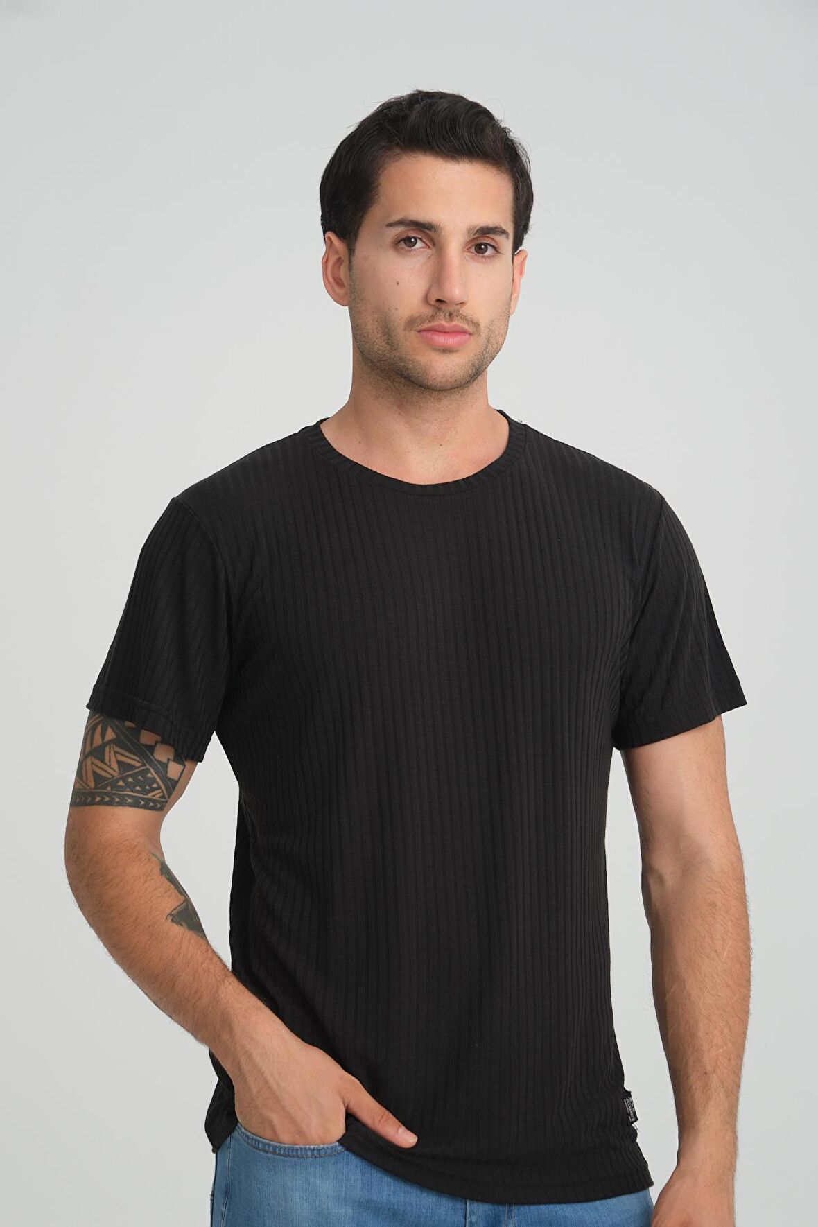ALEXANDERGARDI BİSİKLET YAKA FİTİLLİ REGULAR FİT T-SHİRT (E24-083 00)
