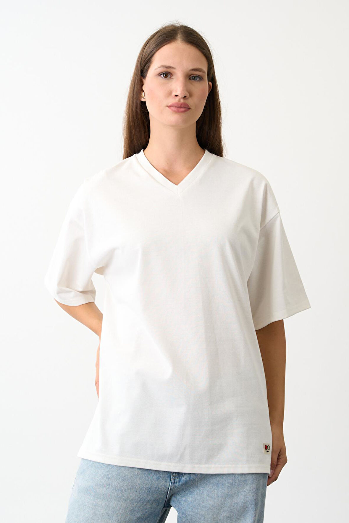 V Yaka Oversize T-shirt (E24-742A-WN)