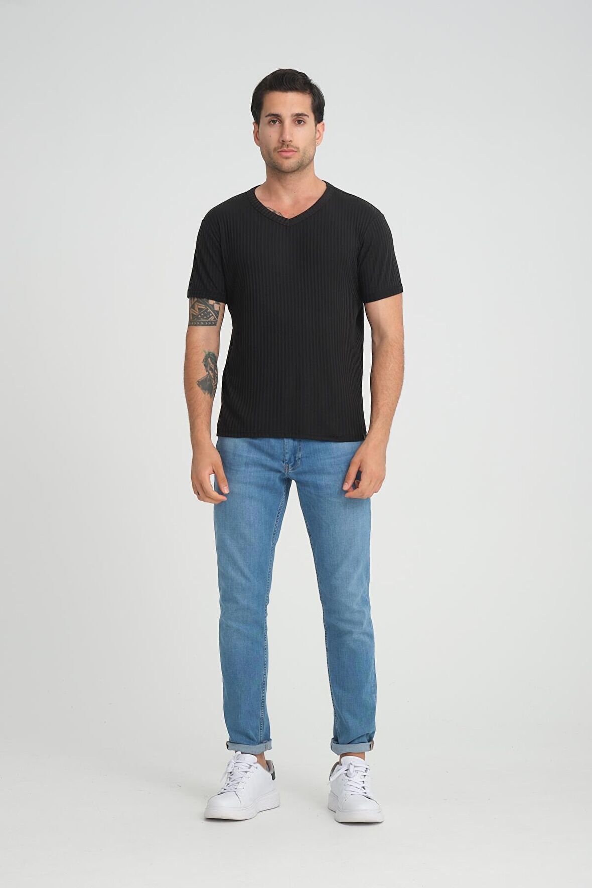 ALEXANDERGARDI FİTİLLİ V YAKA REGULAR FİT T-SHİRT (E24-74602)