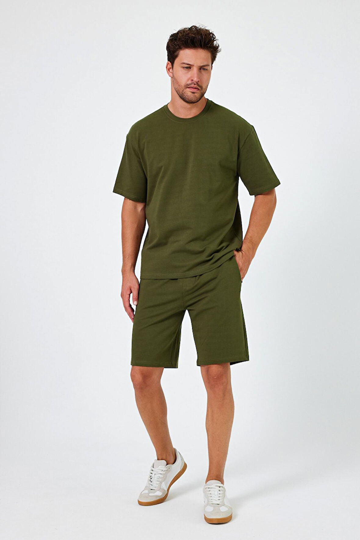 ALEXANDERGARDI CEPLI BAĞLAMALI TİŞÖRT-ŞORT TAKIM (E24-AB-TS-ŞT)